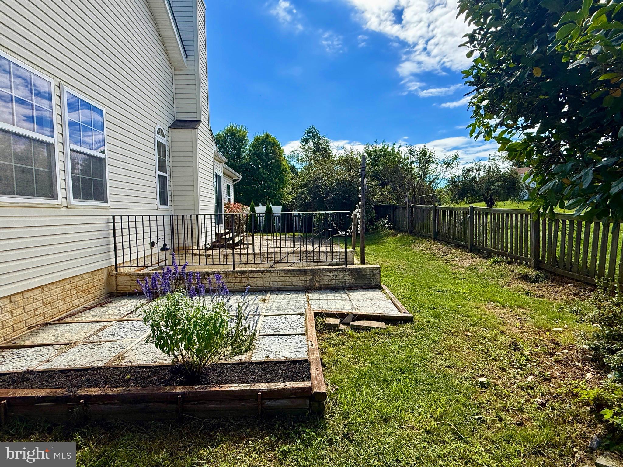 34 KREGLOW COURT