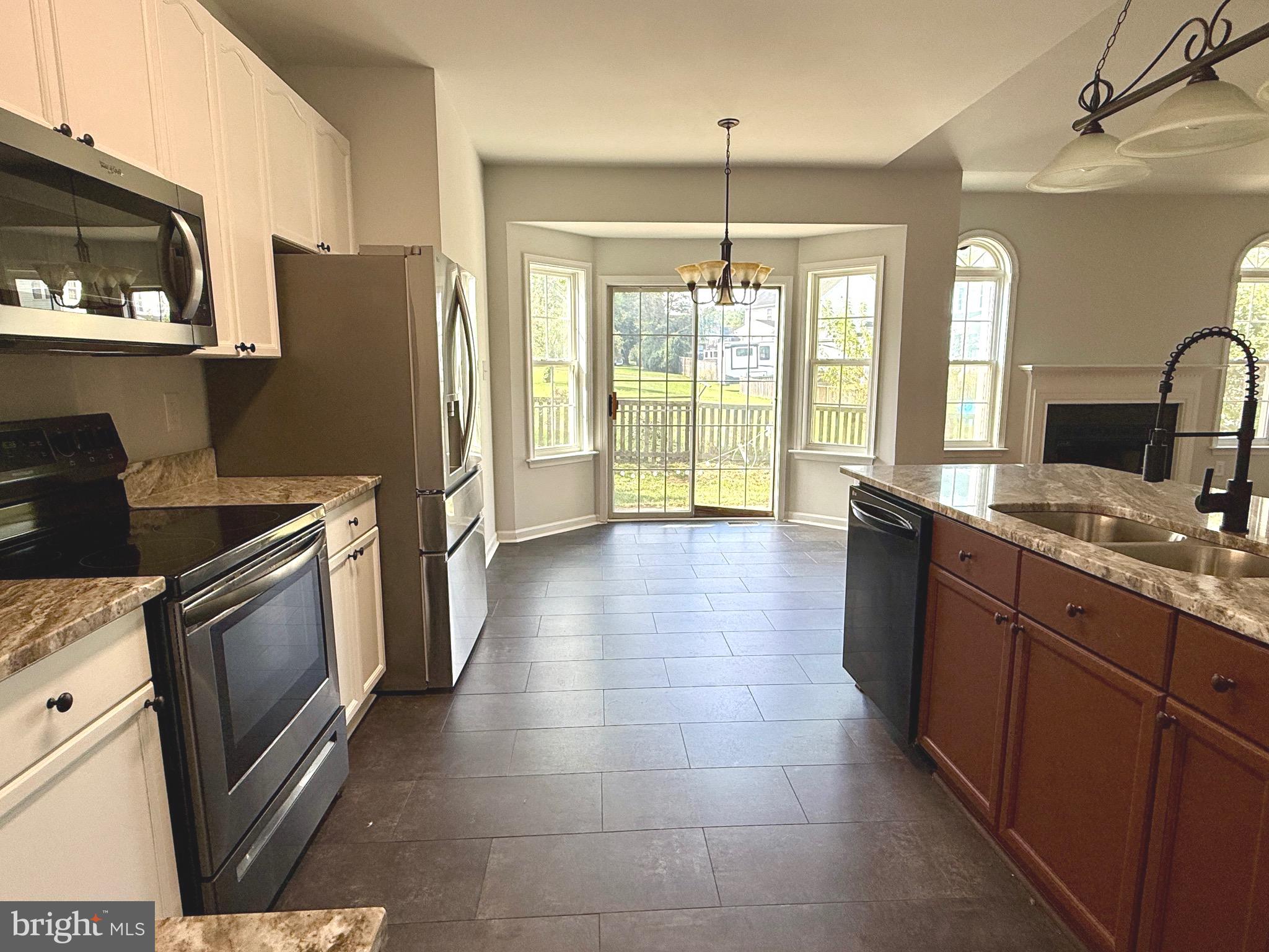 STONEBROOK VILLAGE - Residential