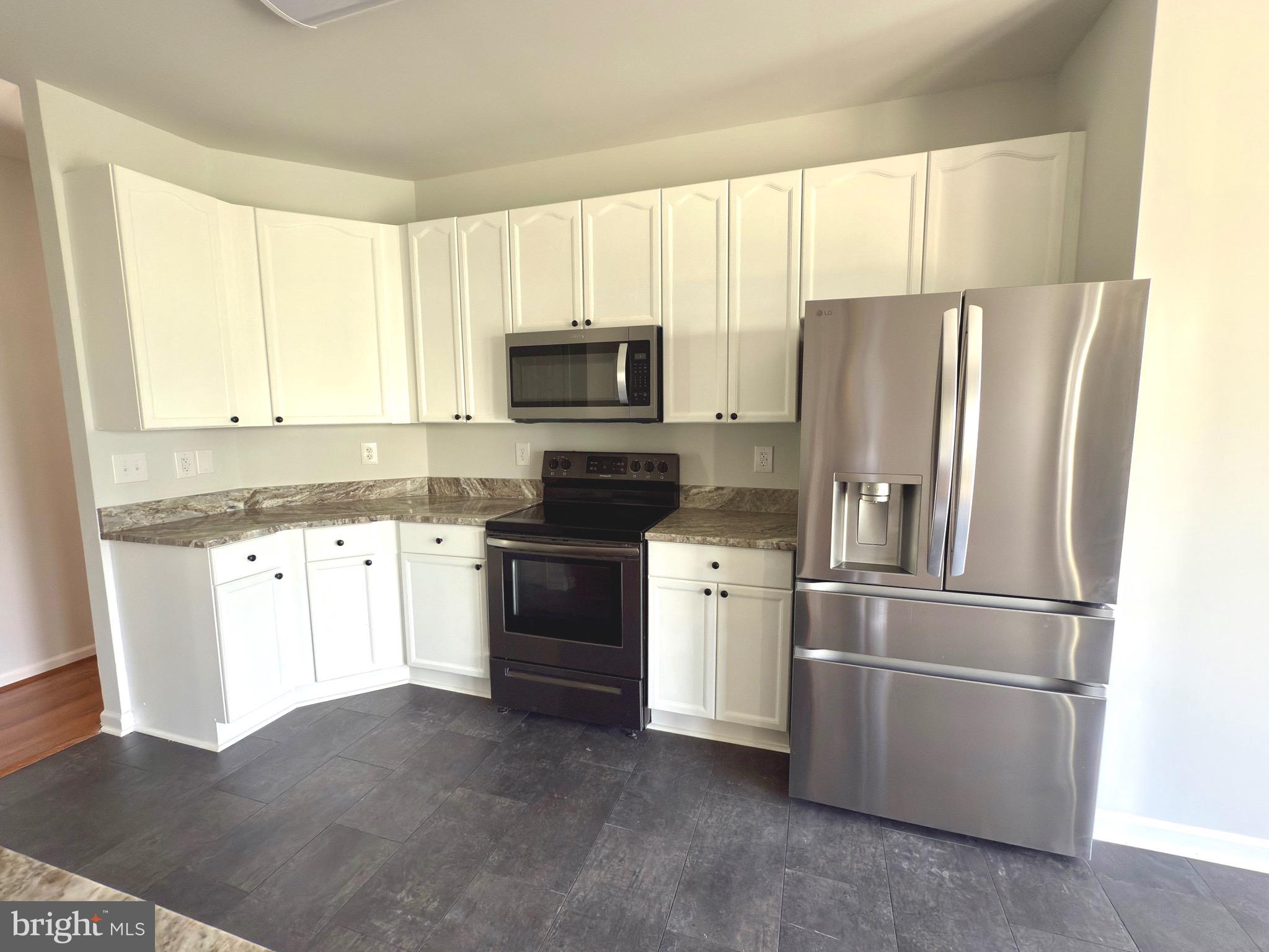 STONEBROOK VILLAGE - Residential