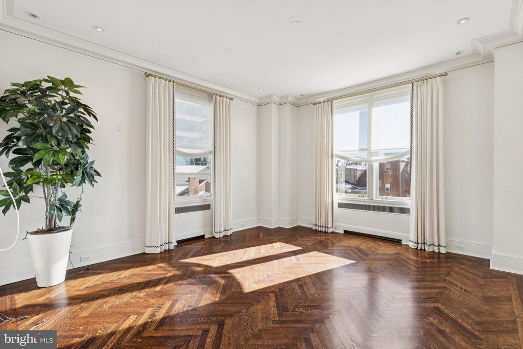 Photo of 237 - 47 S 18th Street #4D, PHILADELPHIA, PA 19103 (MLS # PAPH2577286)