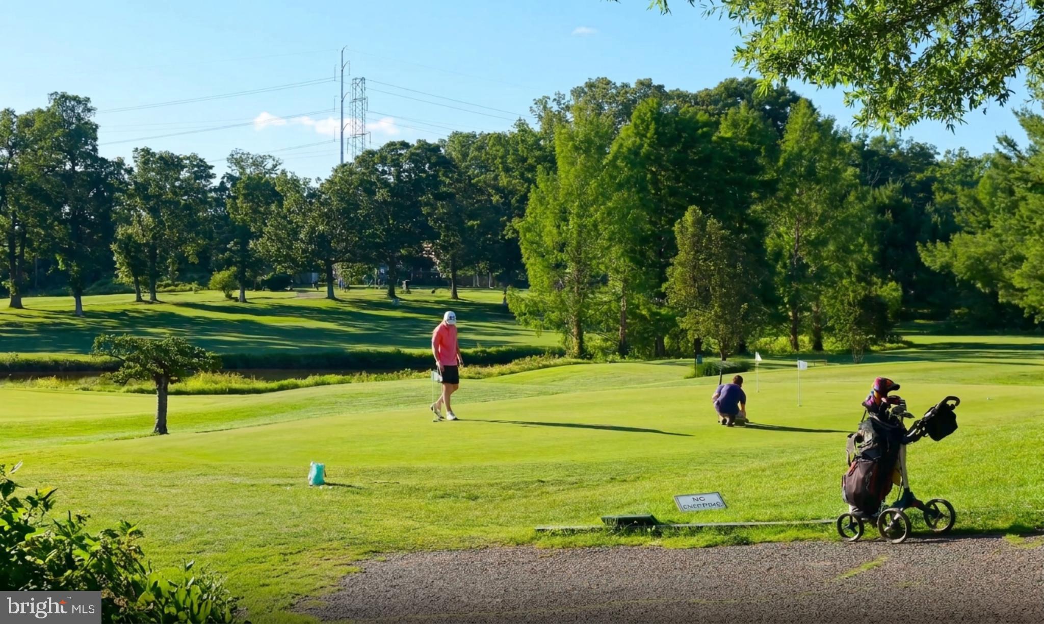 PINEWOOD GREENS - Residential