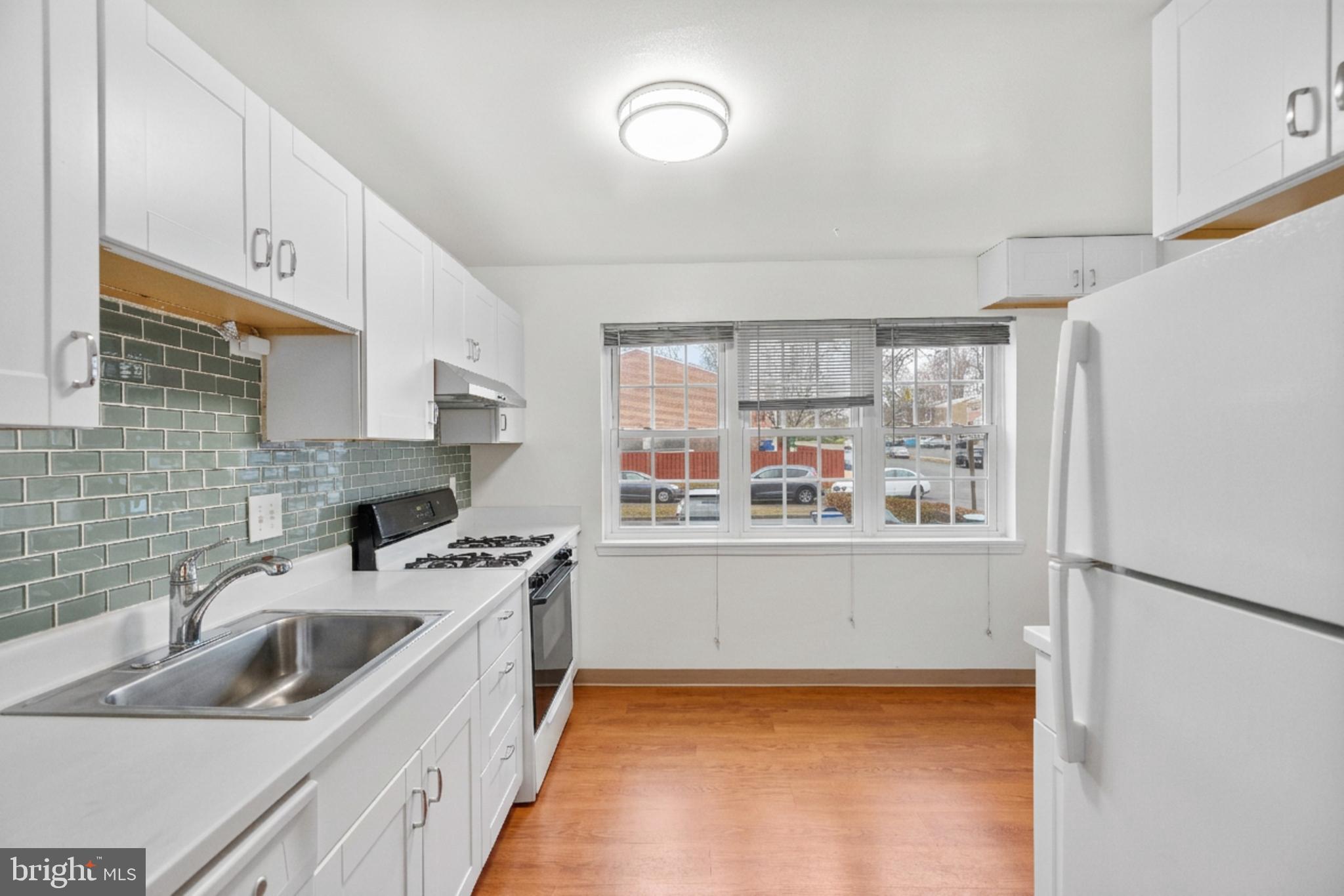 PINEWOOD GREENS - Residential