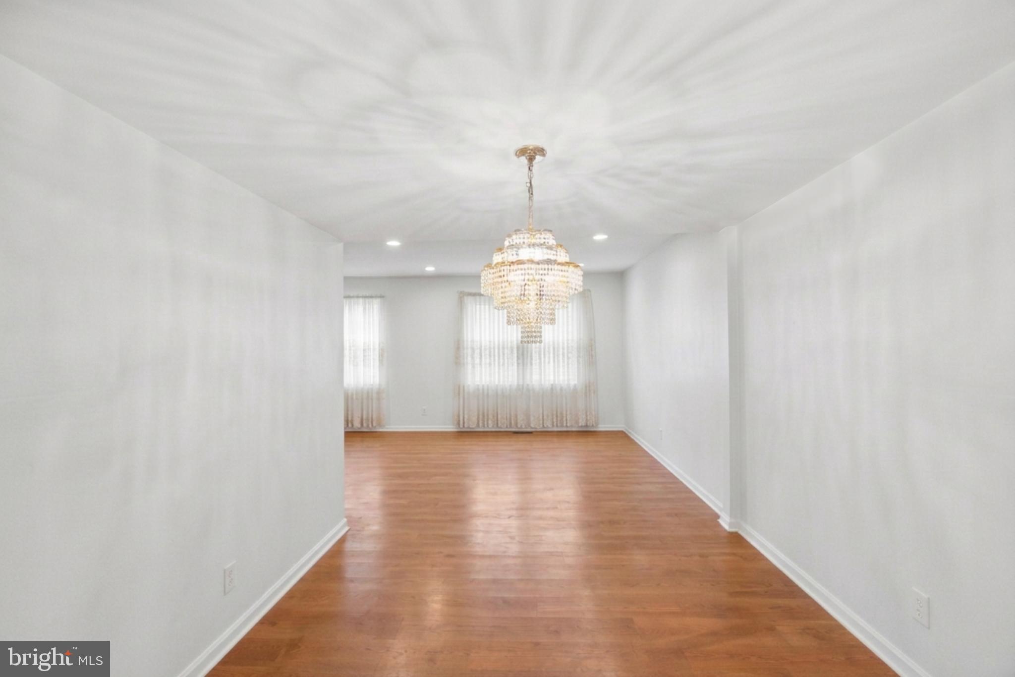 PINEWOOD GREENS - Residential