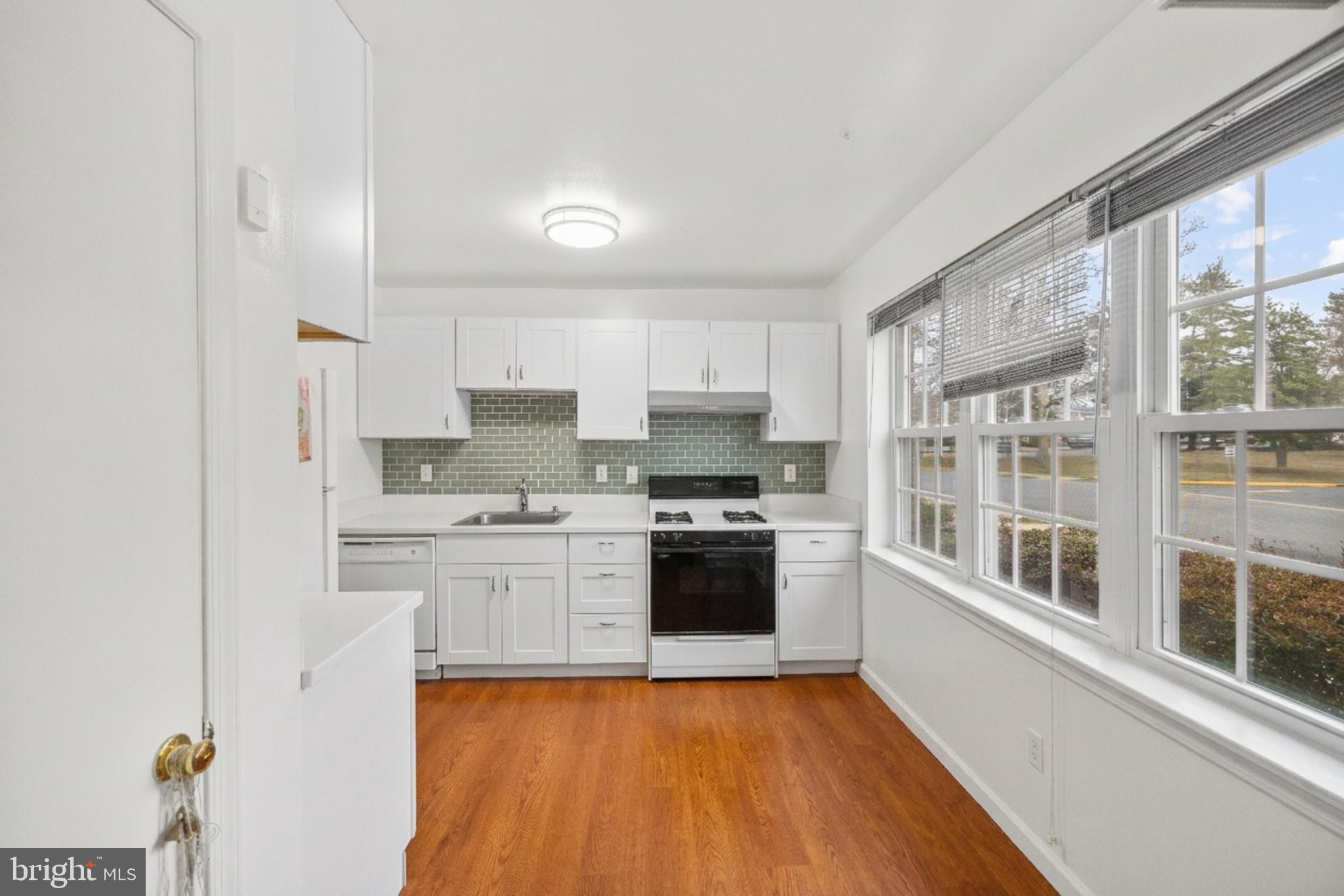 PINEWOOD GREENS - Residential