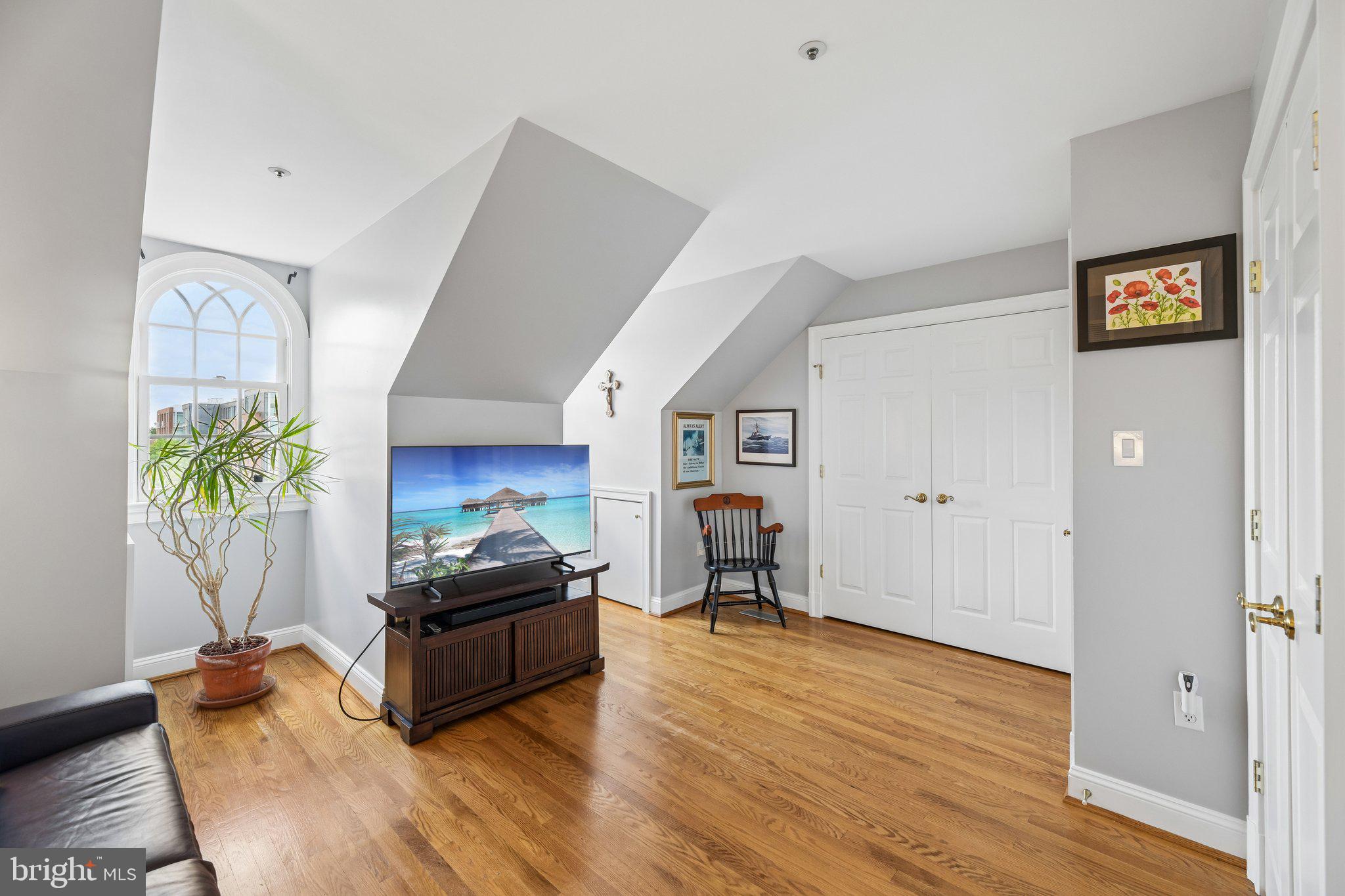 HARBORSIDE - Residential