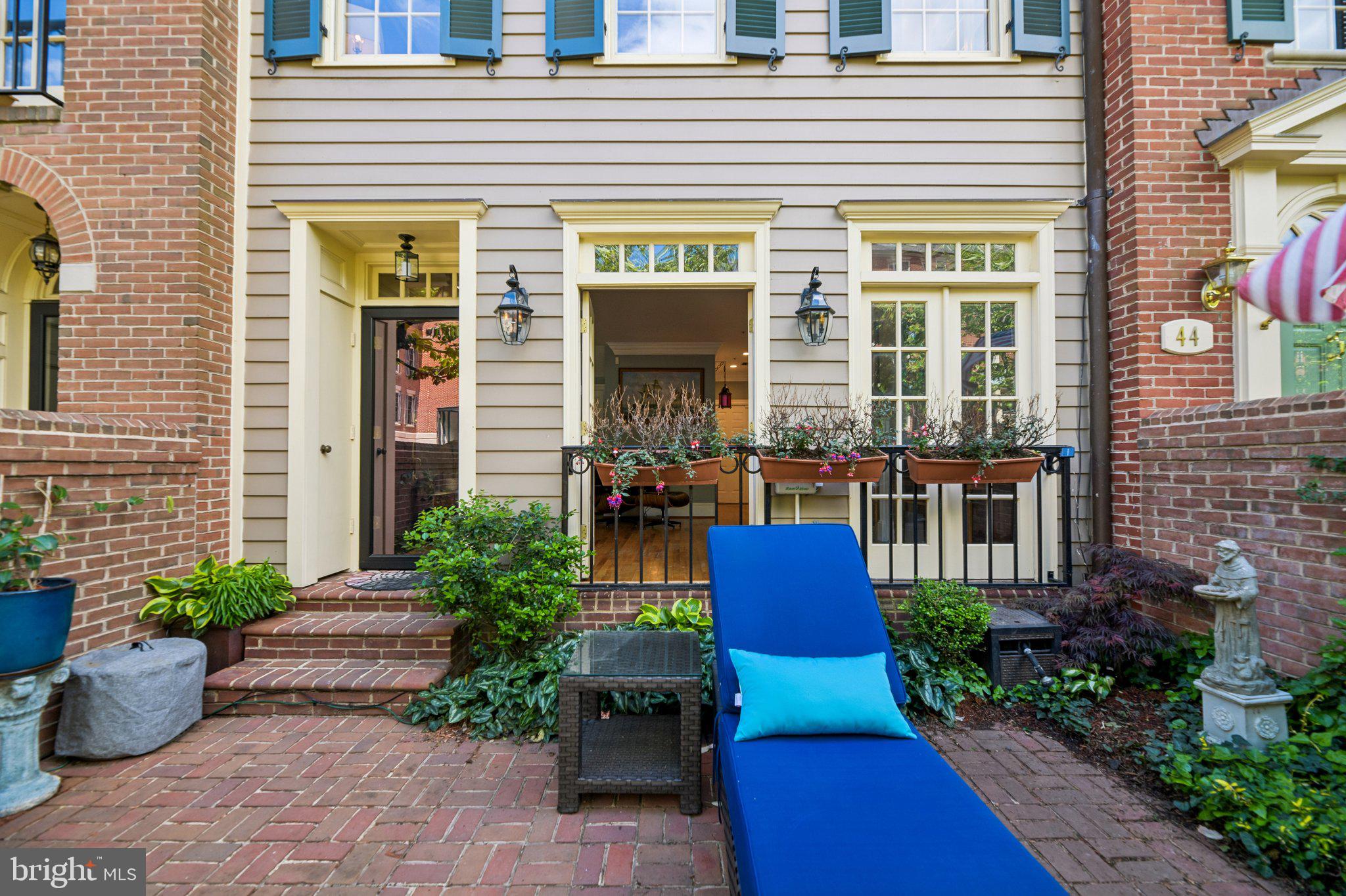 HARBORSIDE - Residential
