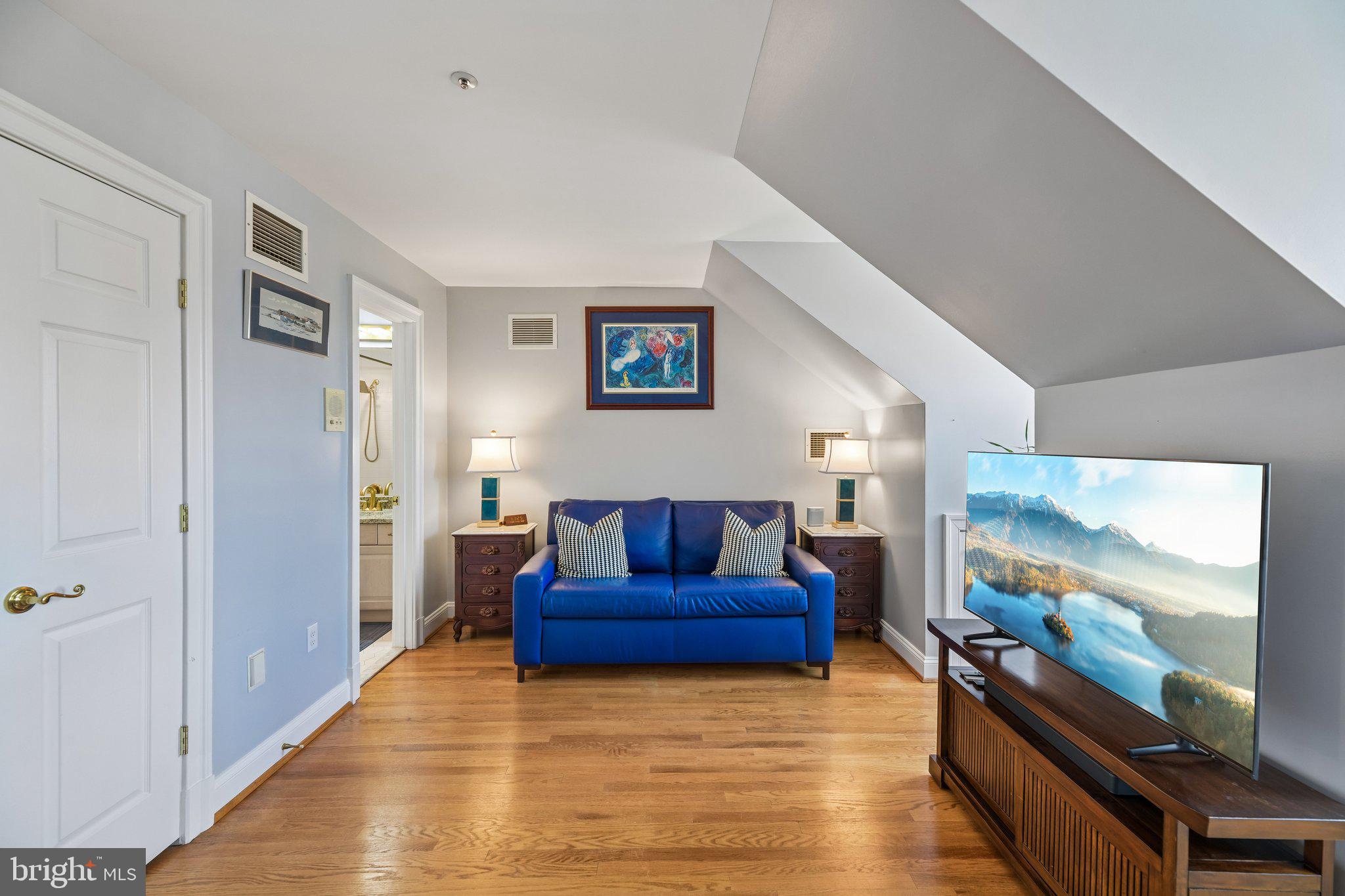 HARBORSIDE - Residential