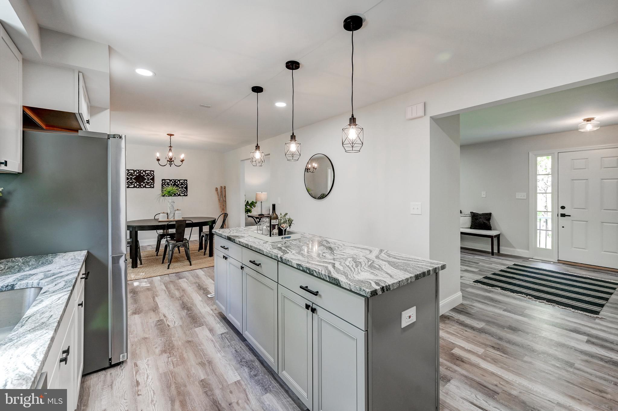 MOUNT HEBRON - Residential