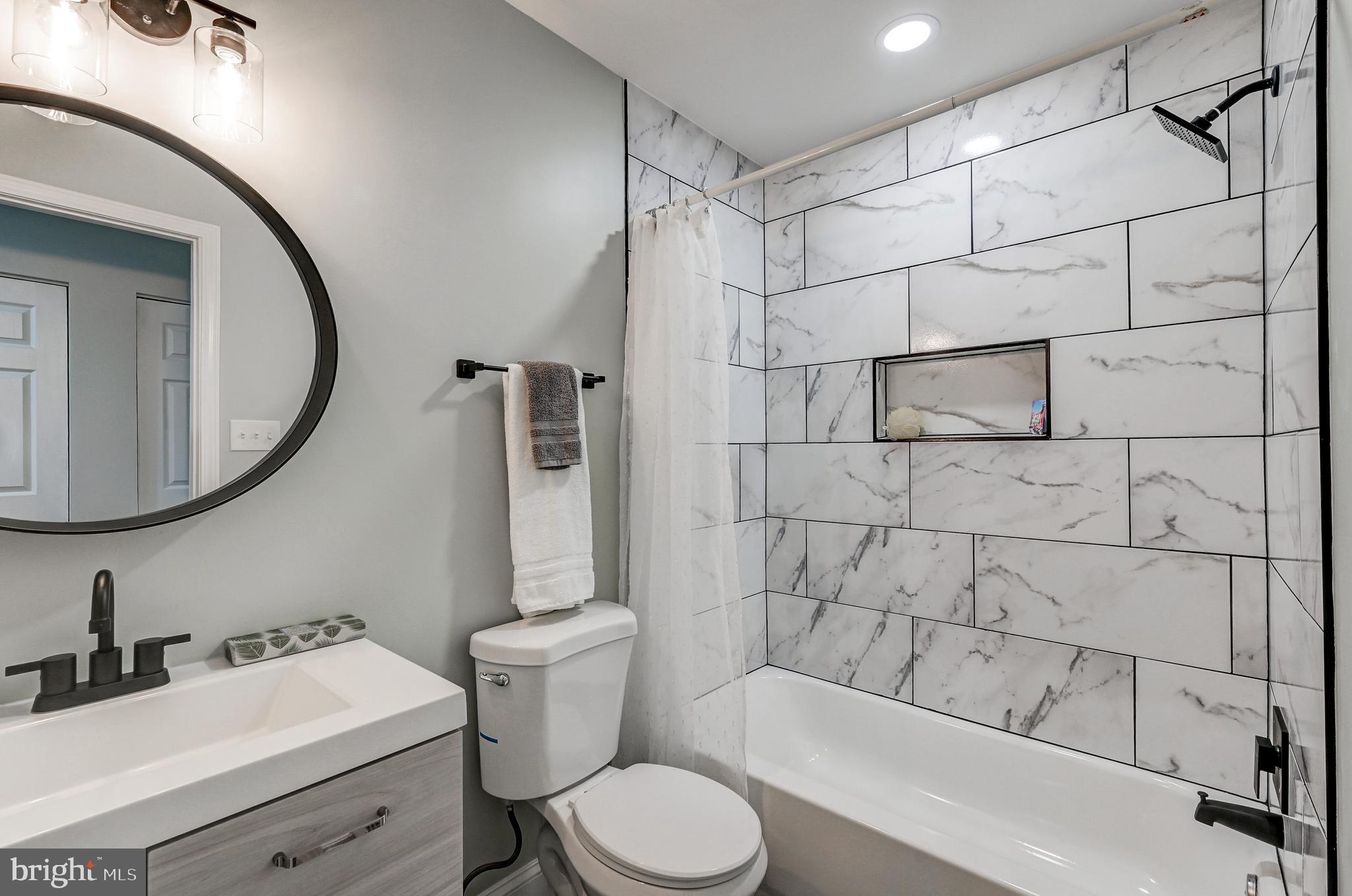 MOUNT HEBRON - Residential