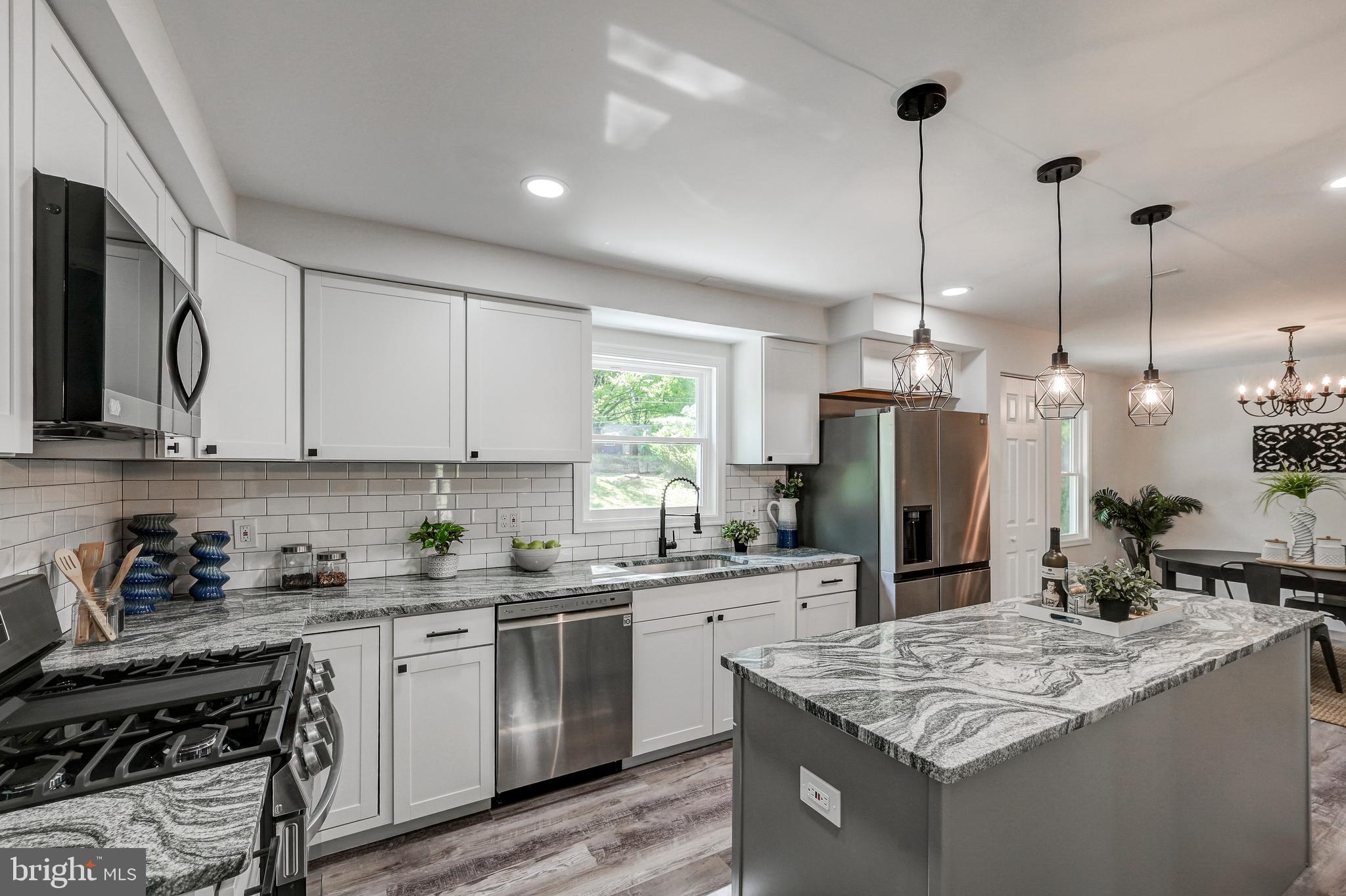 MOUNT HEBRON - Residential