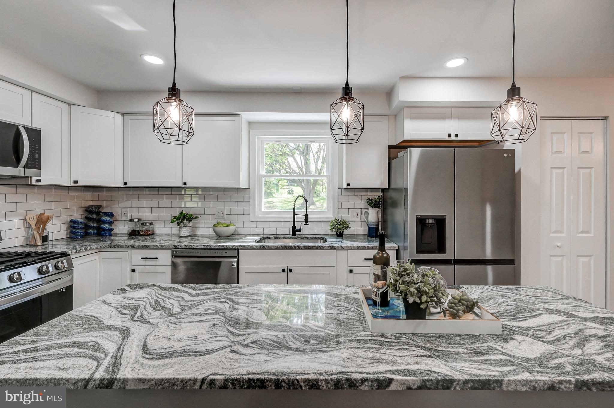 MOUNT HEBRON - Residential