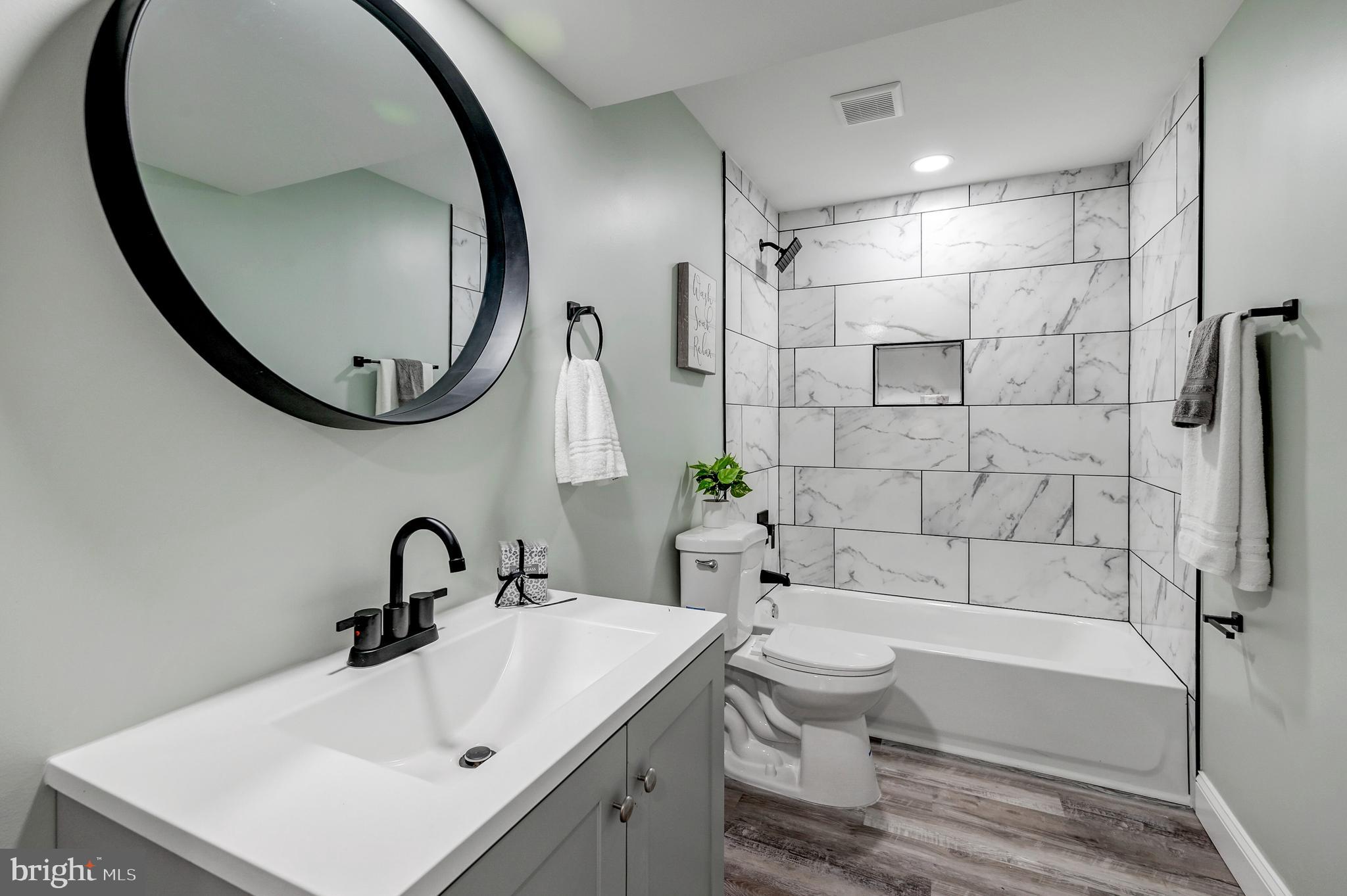 MOUNT HEBRON - Residential