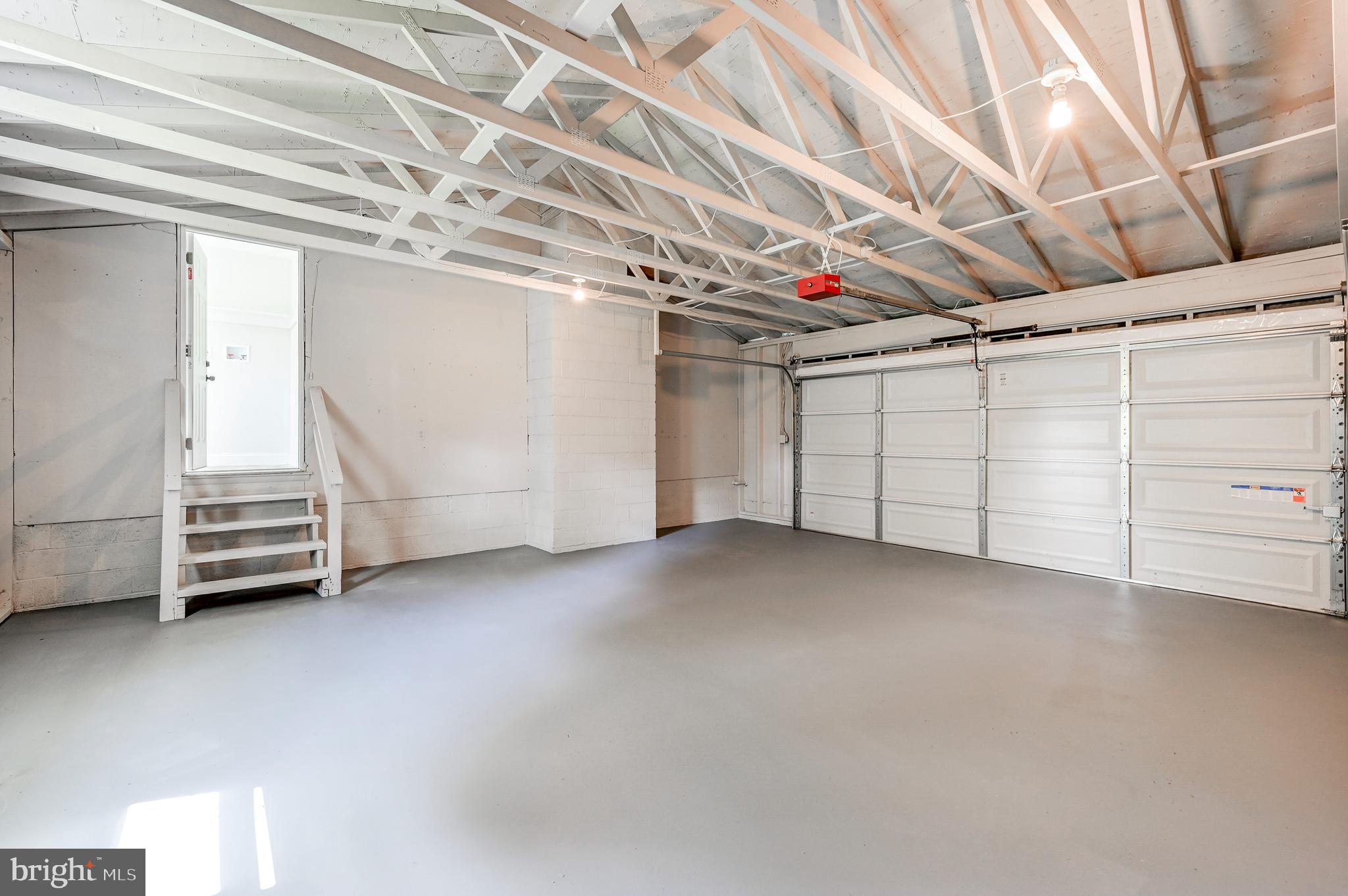 MOUNT HEBRON - Residential