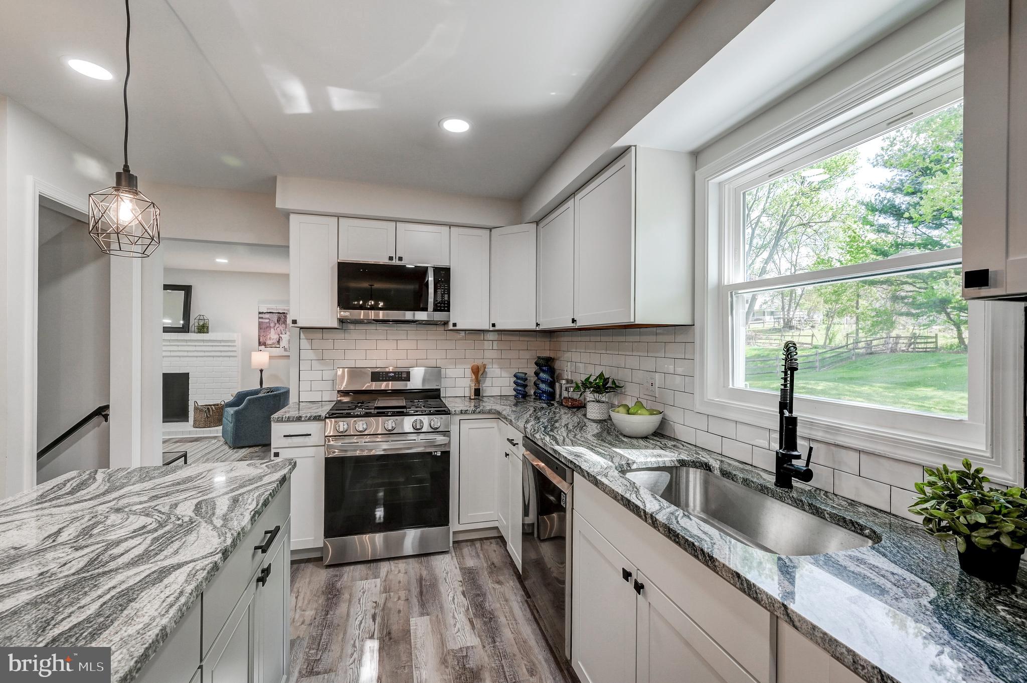 MOUNT HEBRON - Residential