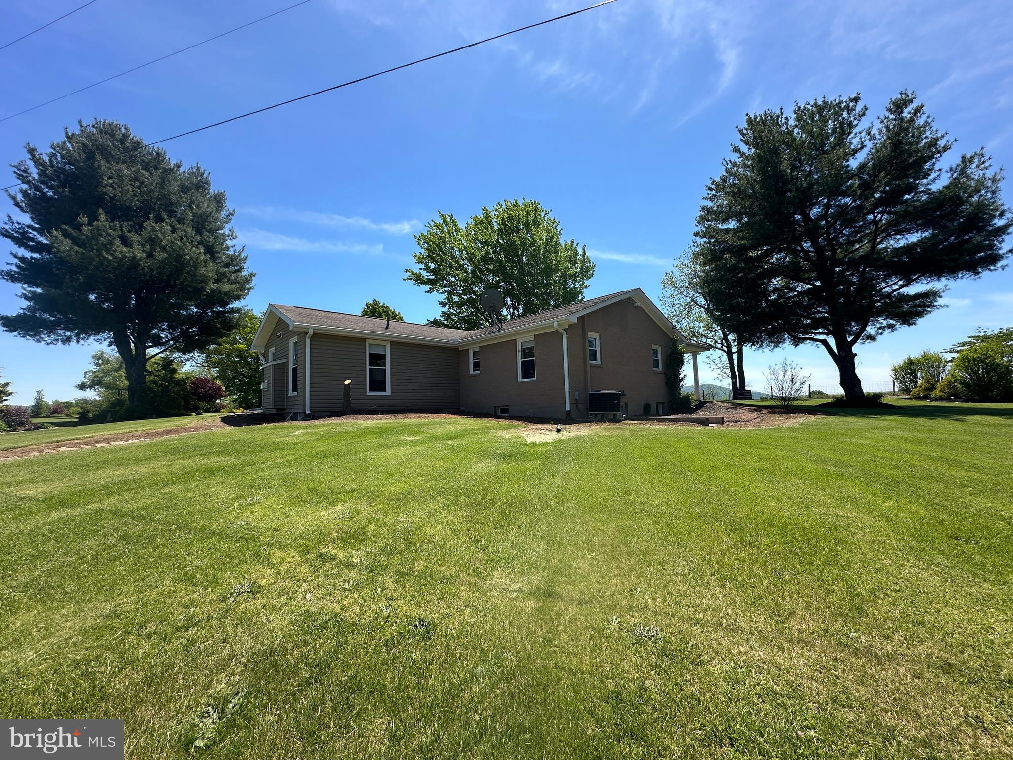 111 HERON LANE