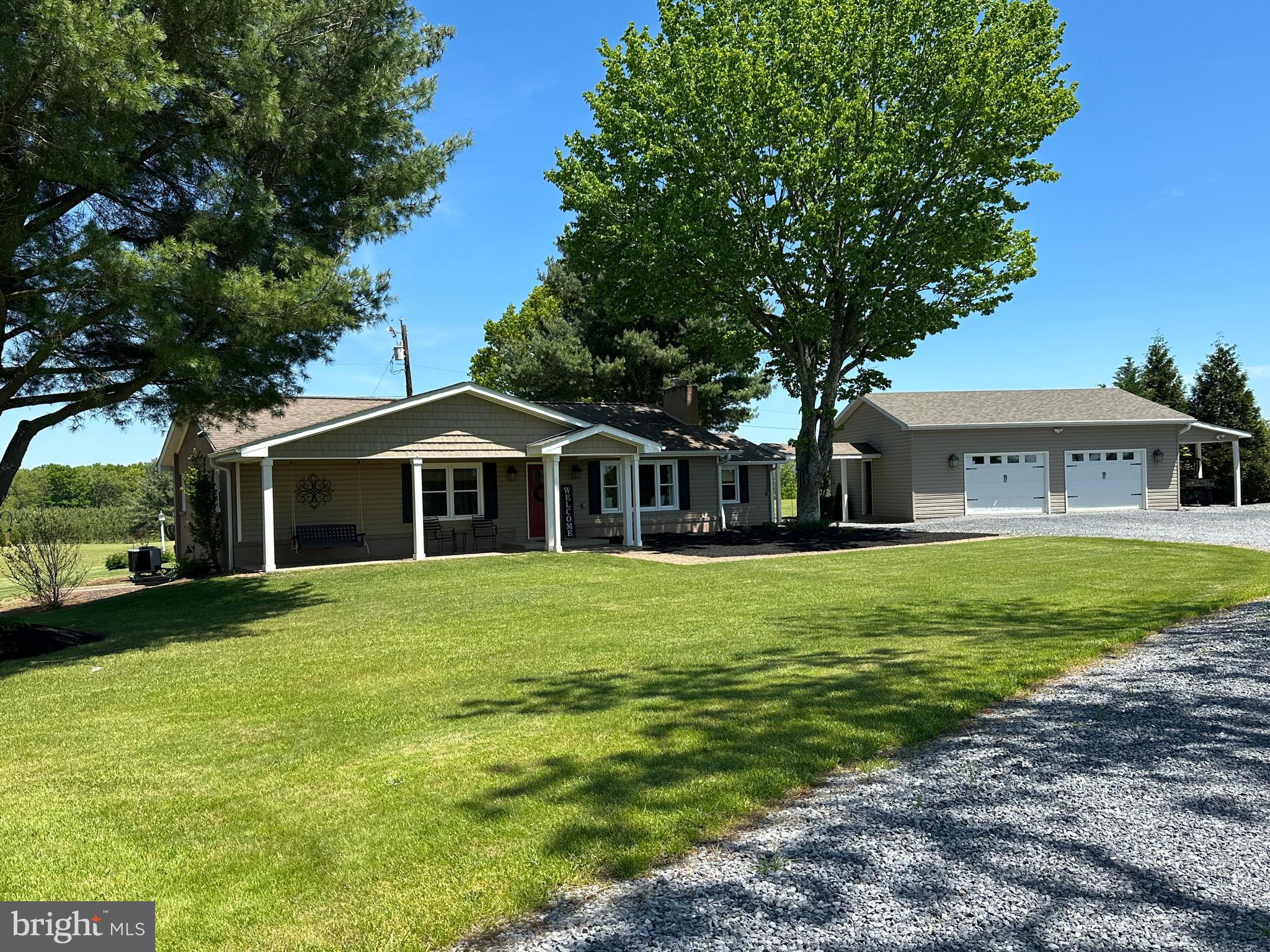 111 HERON LANE