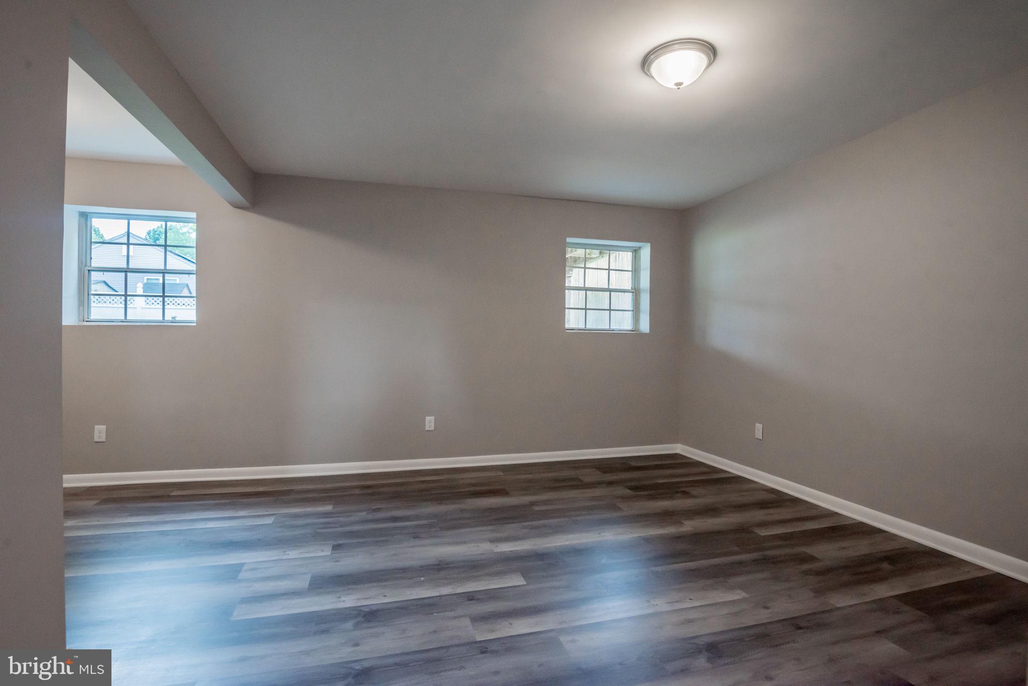 OXFORD ACRES - Residential