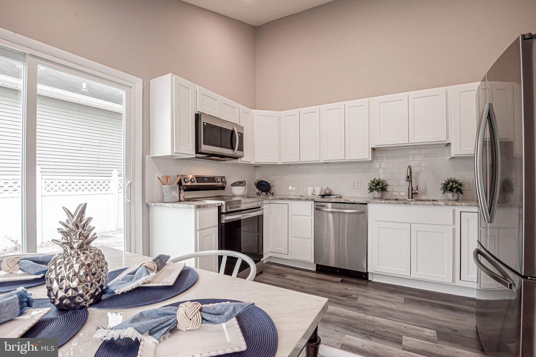 OXFORD ACRES - Residential