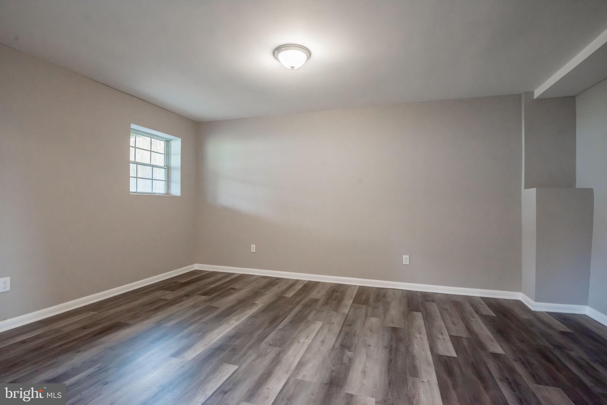 OXFORD ACRES - Residential