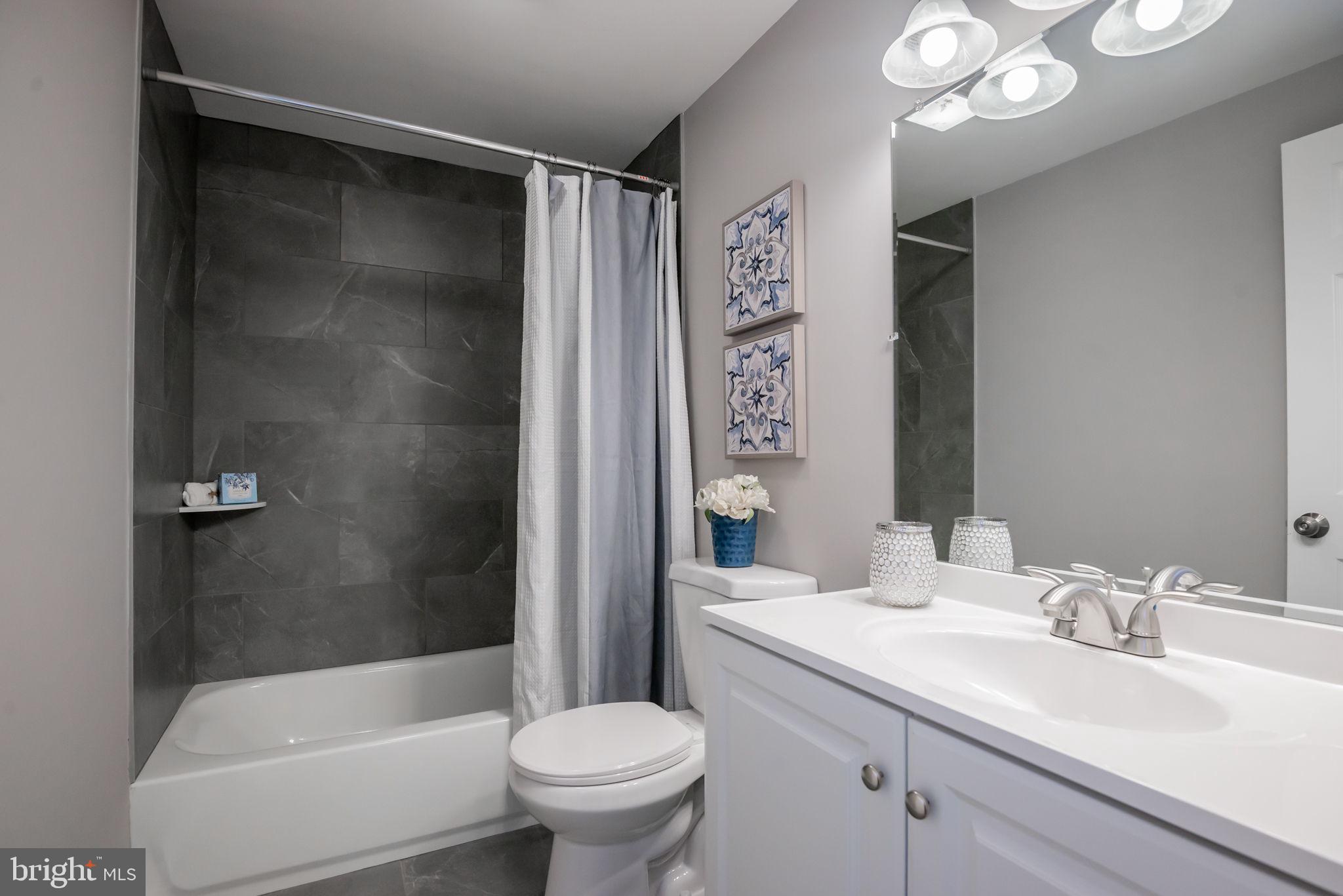 OXFORD ACRES - Residential