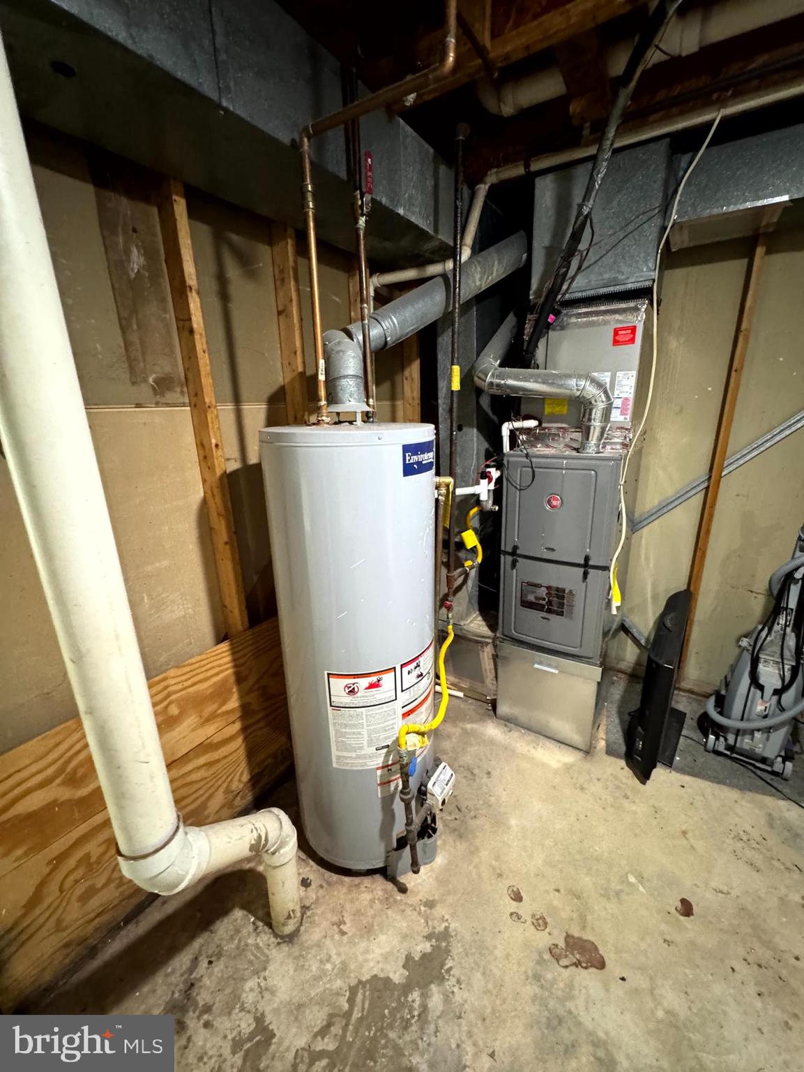 WINSTEN ESTATES - Residential