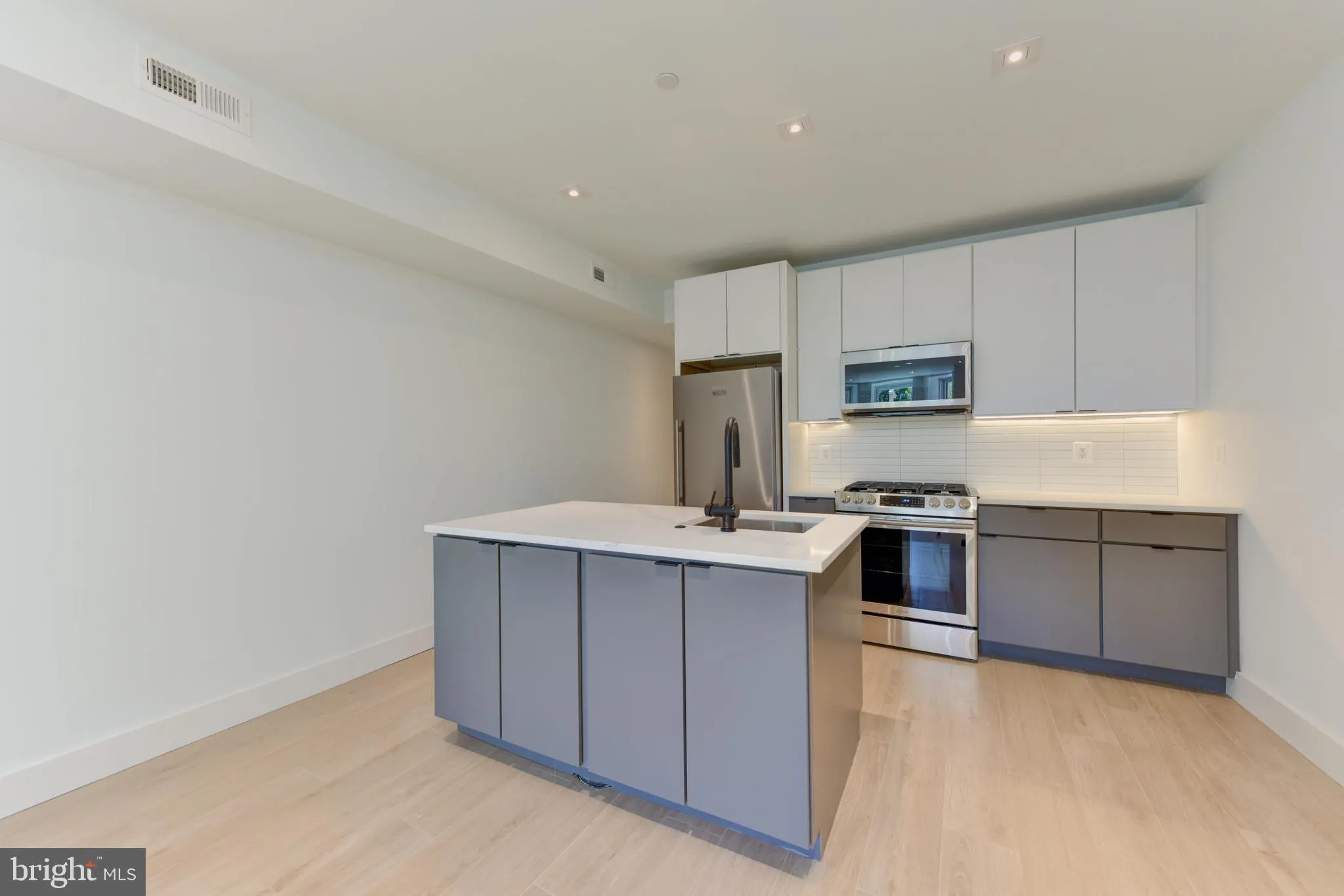 1963 Biltmore Street NW Unit 1, Washington, DC 20009