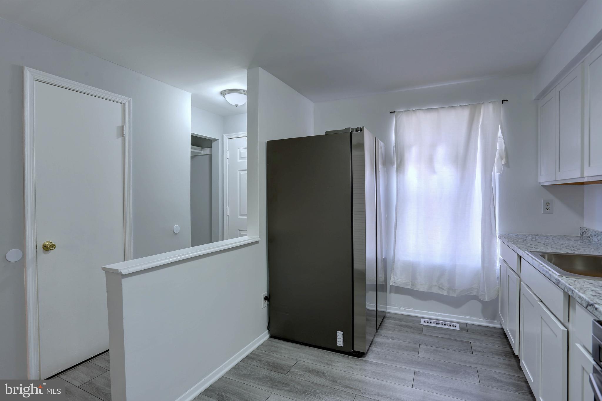 410 WASHINGTON STREET N