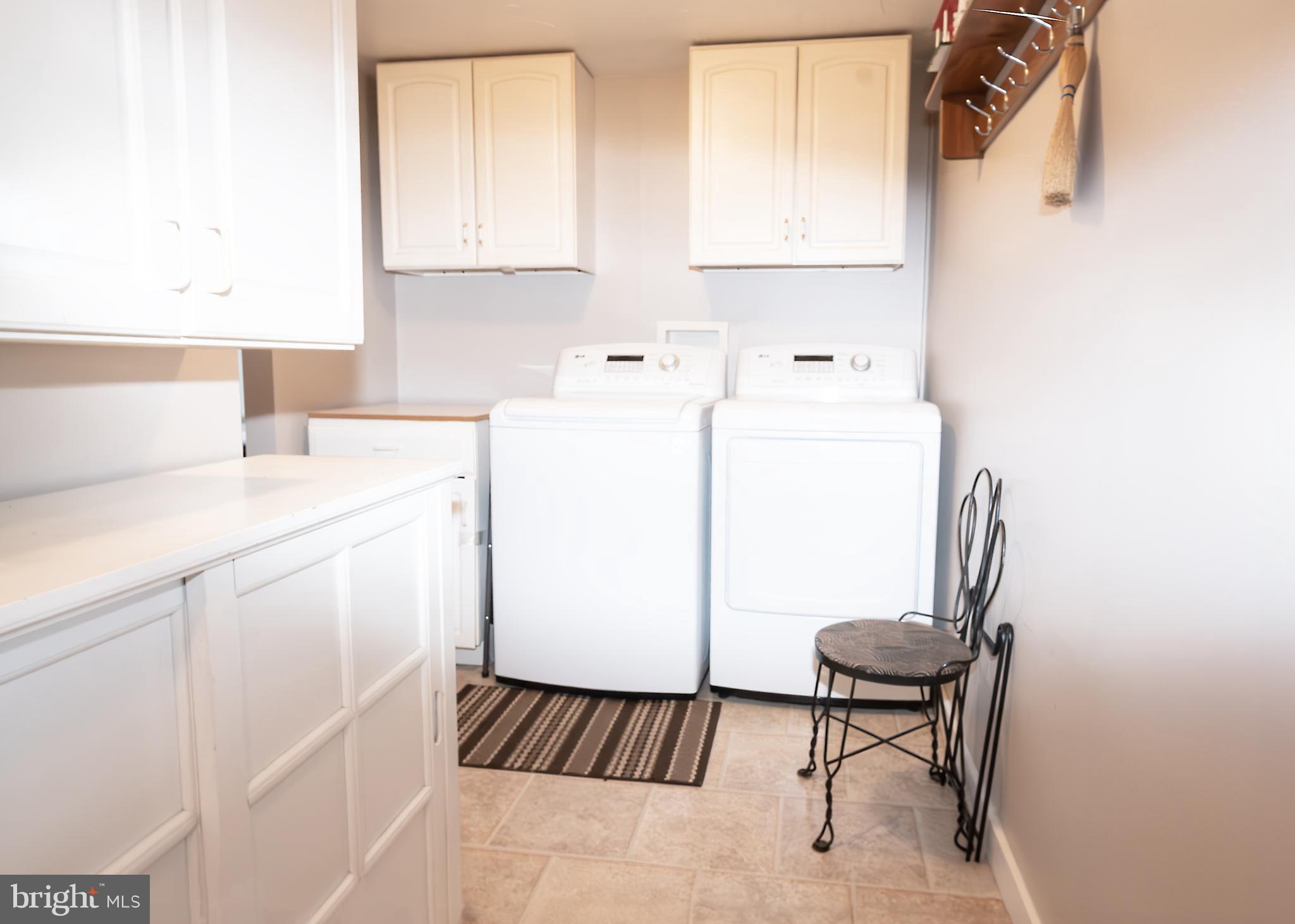 PLEASUREVILLE - Residential