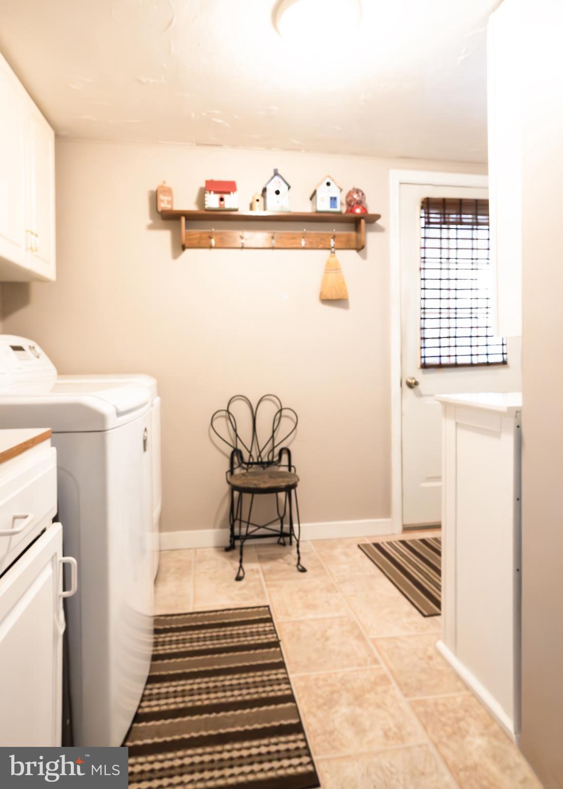 PLEASUREVILLE - Residential