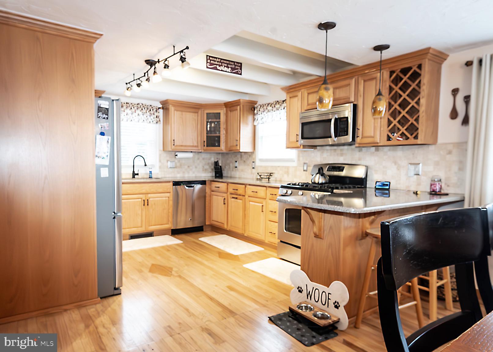 PLEASUREVILLE - Residential