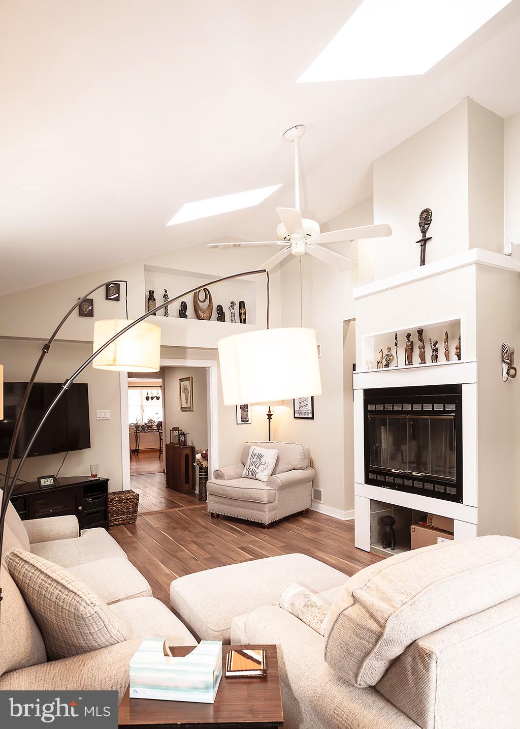 PLEASUREVILLE - Residential