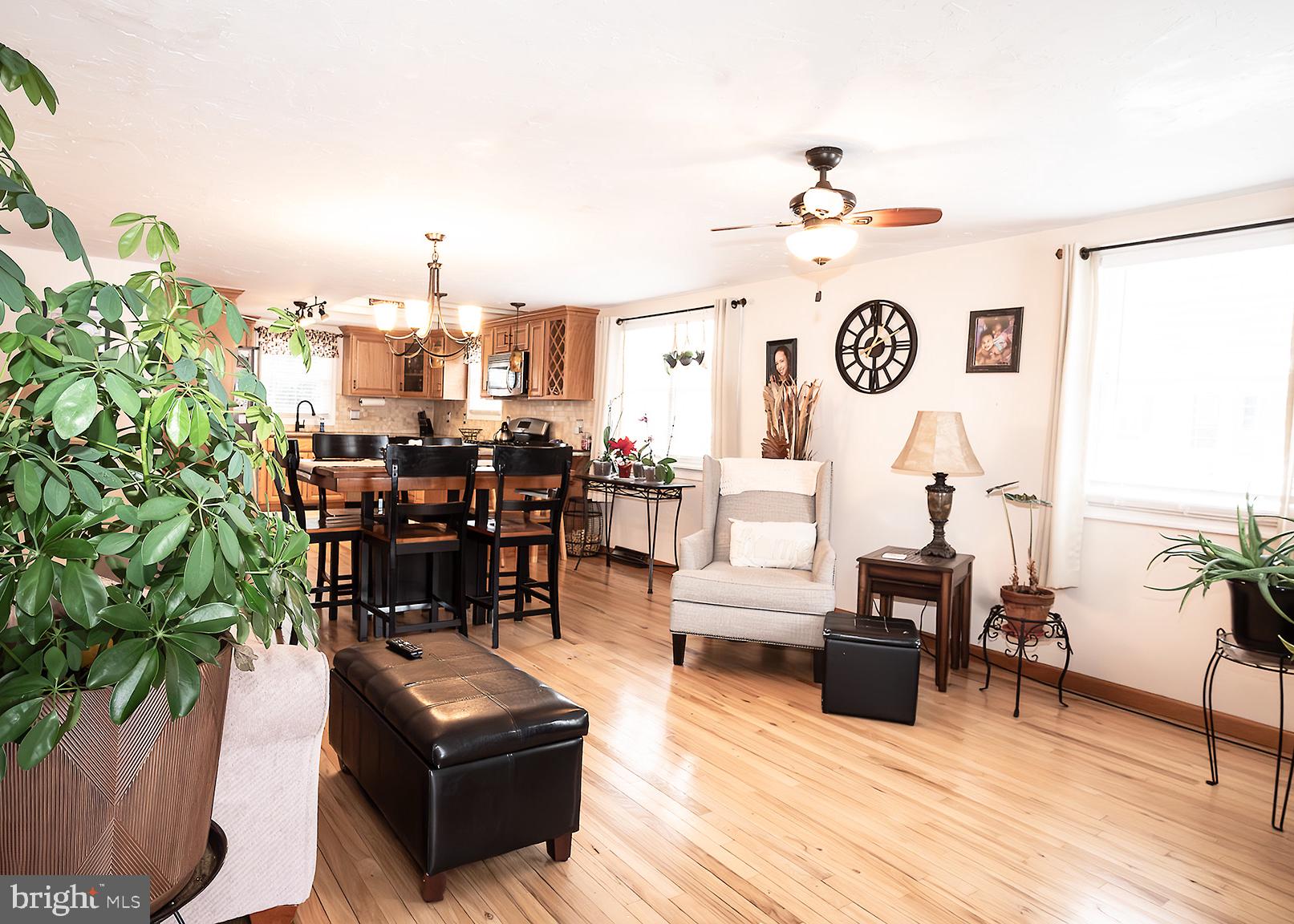 PLEASUREVILLE - Residential