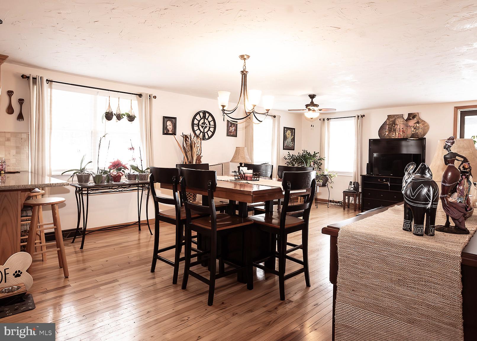 PLEASUREVILLE - Residential