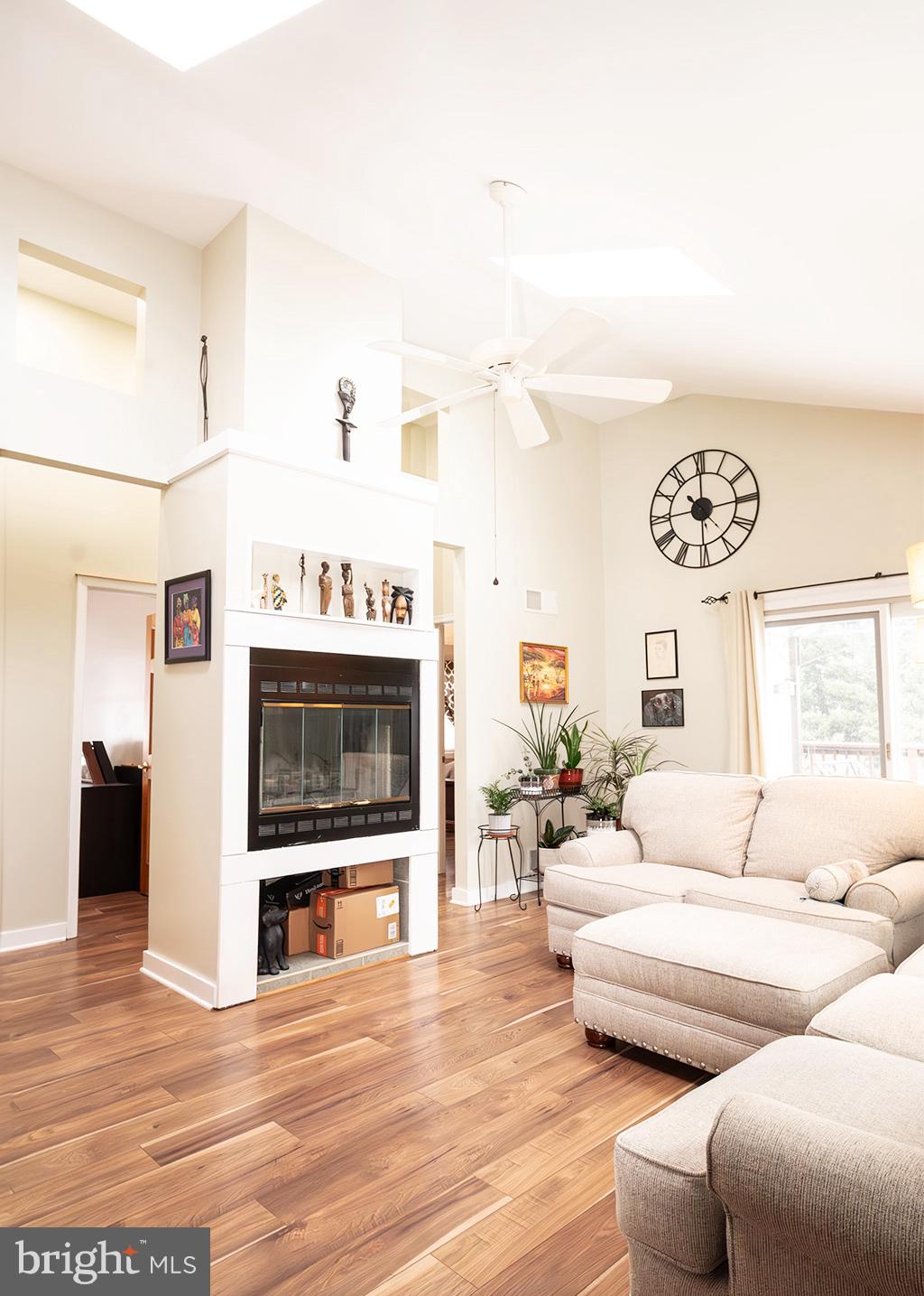 PLEASUREVILLE - Residential