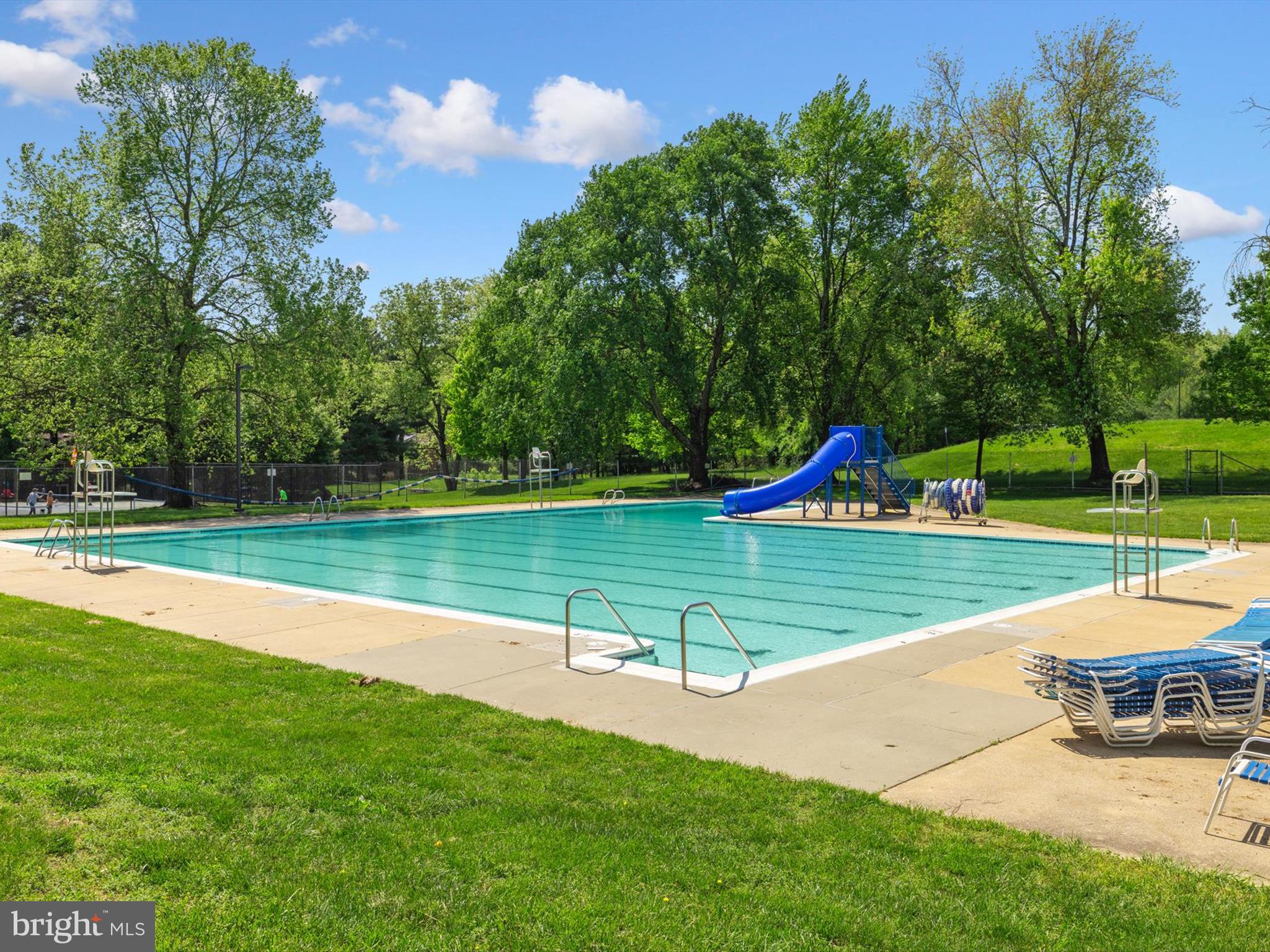 WOODED RIDGE - Residential