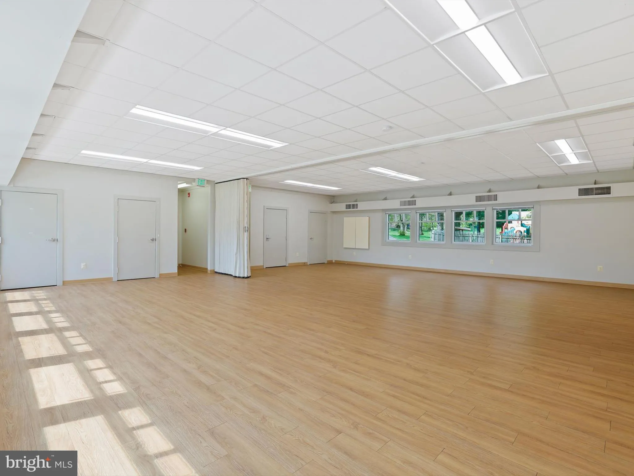 Columbia, Maryland 21045, United States, 3 Bedrooms Bedrooms, ,3 BathroomsBathrooms,Residential,Pending,112309