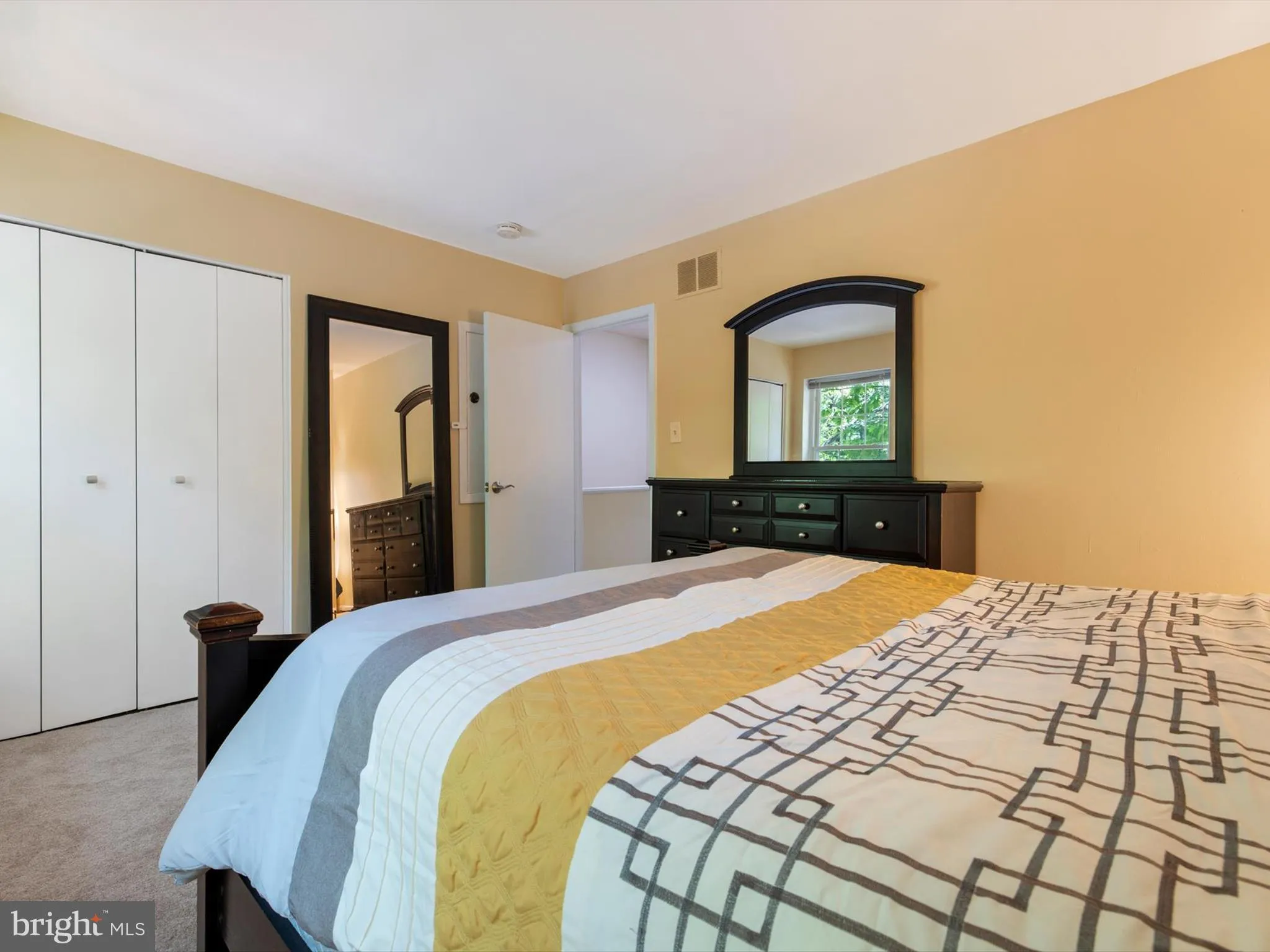 Columbia, Maryland 21045, United States, 3 Bedrooms Bedrooms, ,3 BathroomsBathrooms,Residential,Pending,112309