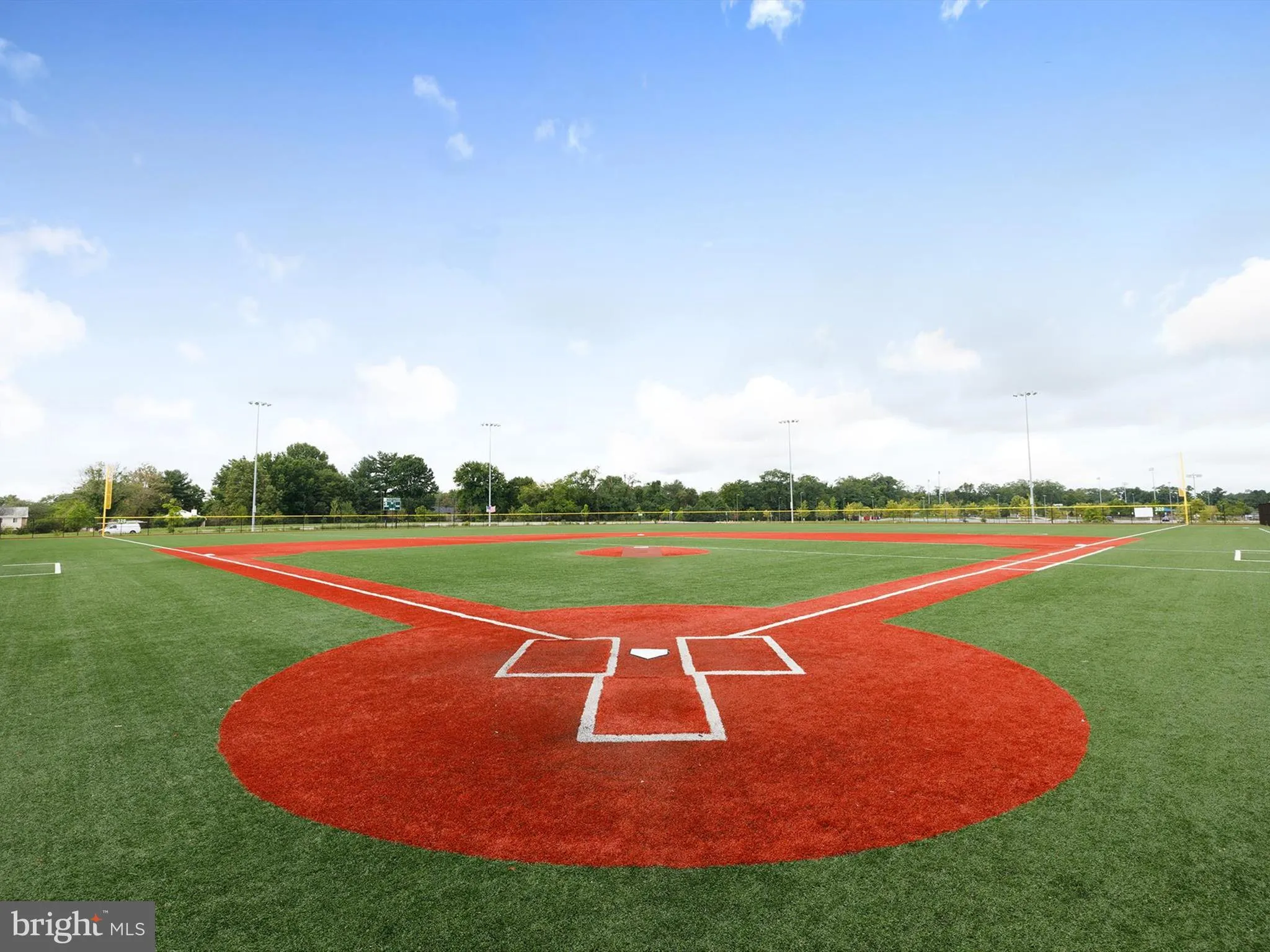 Columbia, Maryland 21045, United States, 3 Bedrooms Bedrooms, ,3 BathroomsBathrooms,Residential,Pending,112309