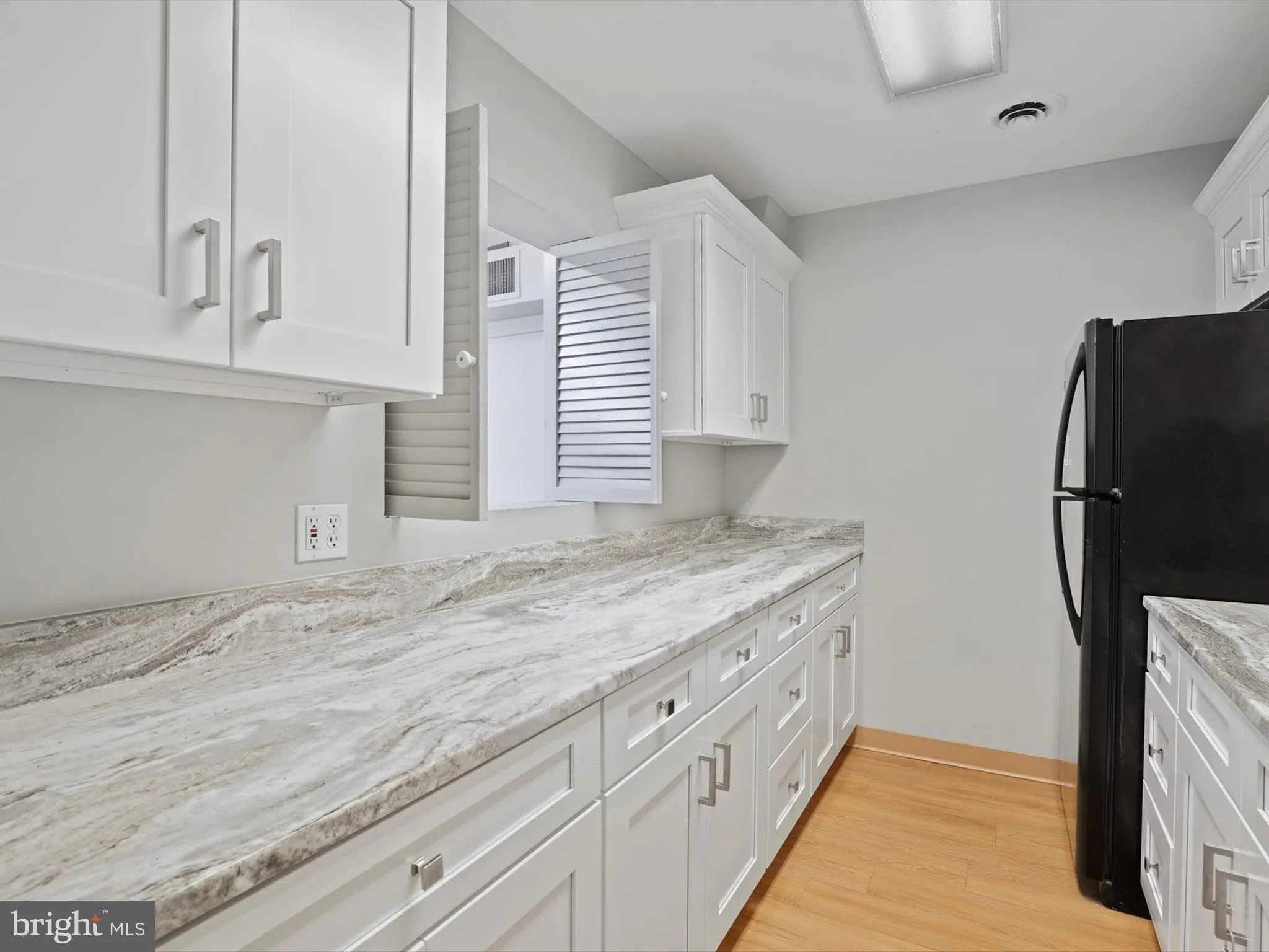 Columbia, Maryland 21045, United States, 3 Bedrooms Bedrooms, ,3 BathroomsBathrooms,Residential,Pending,112309