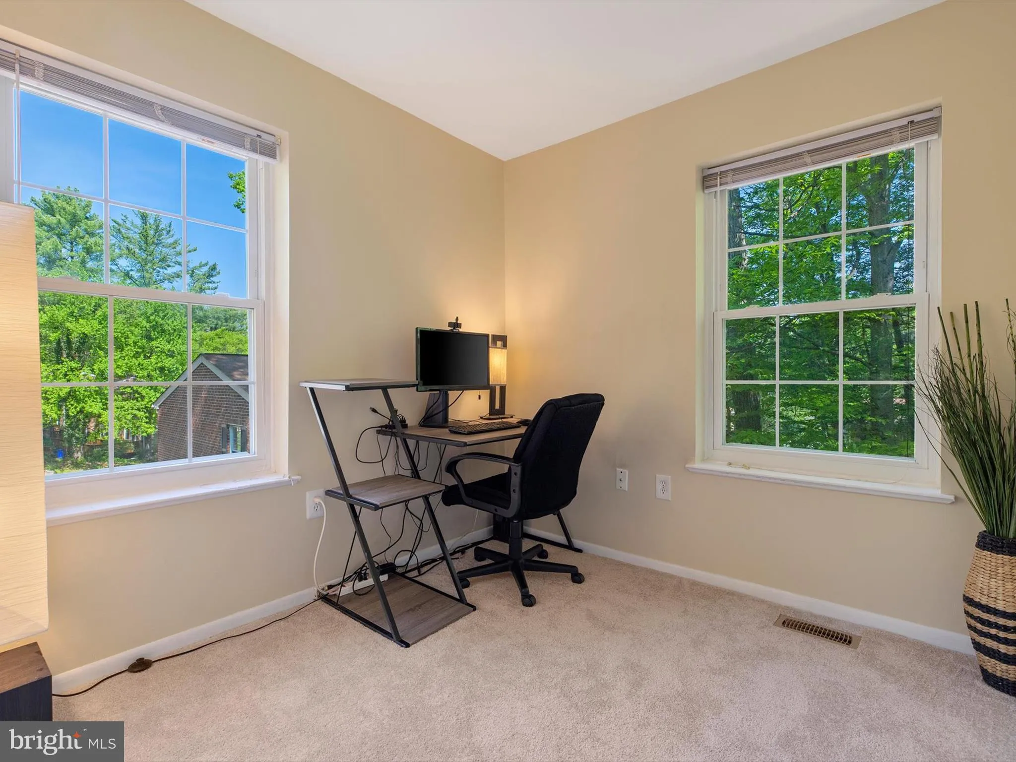 Columbia, Maryland 21045, United States, 3 Bedrooms Bedrooms, ,3 BathroomsBathrooms,Residential,Pending,112309