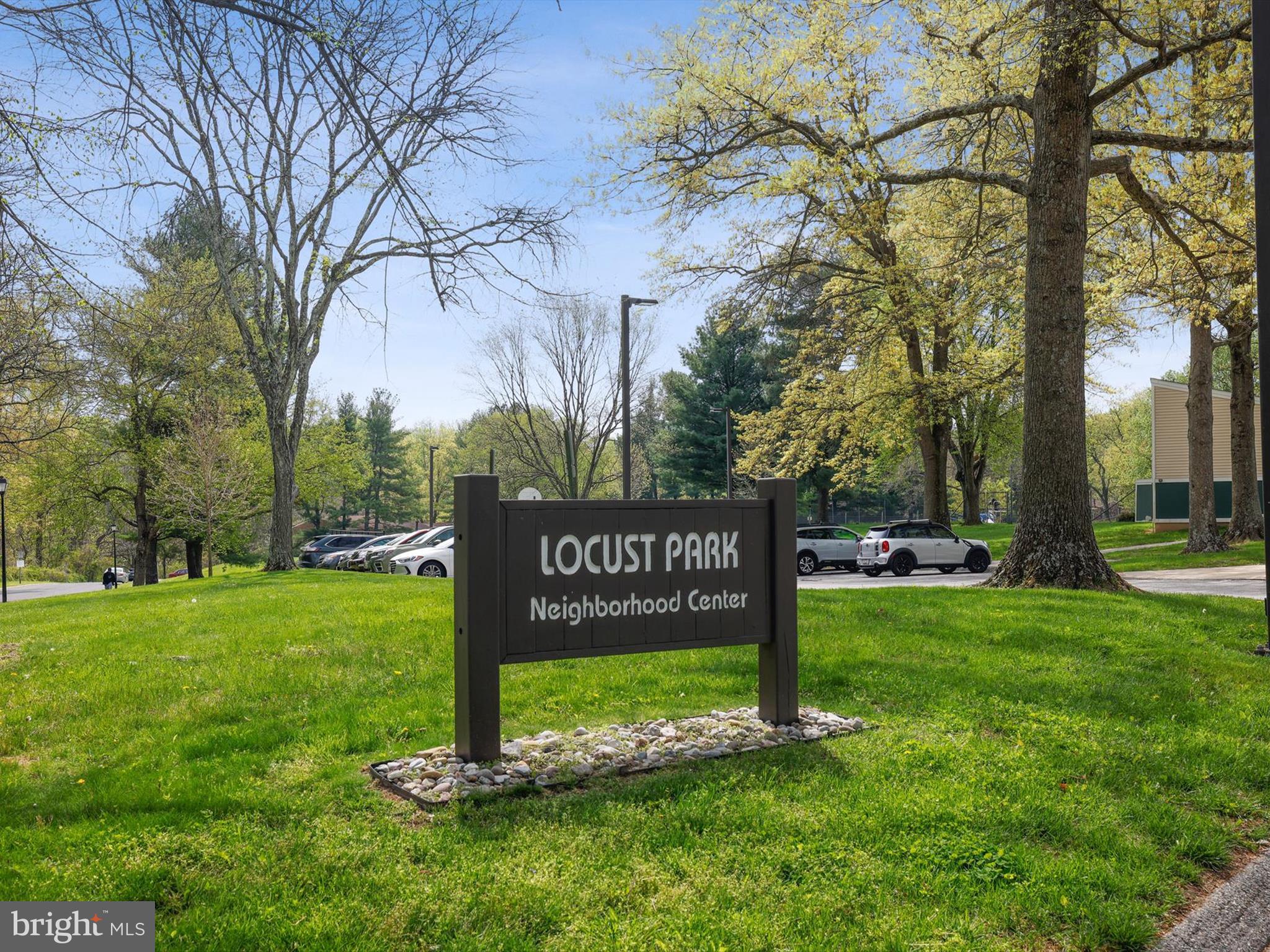 WOODED RIDGE - Residential