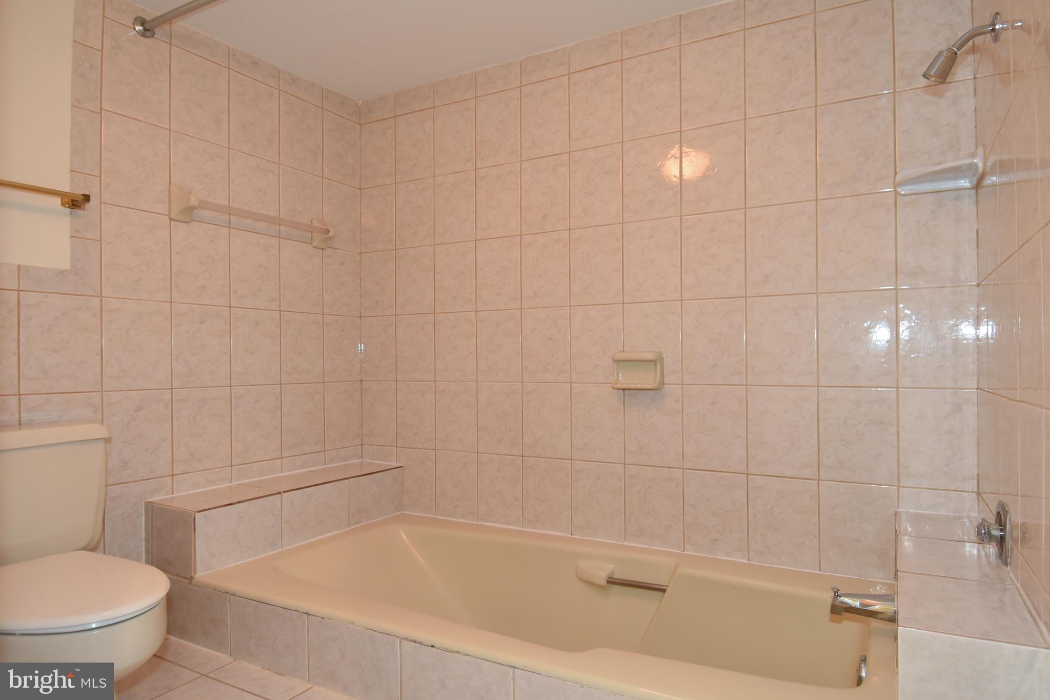 VILLAGE COMMONS - Residential