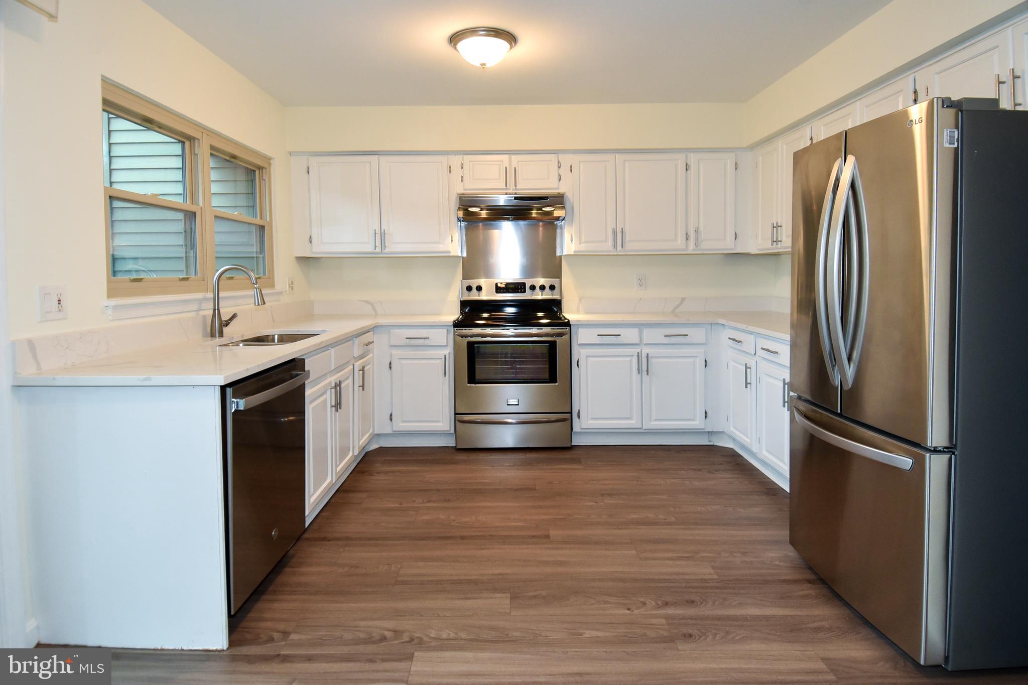 VILLAGE COMMONS - Residential