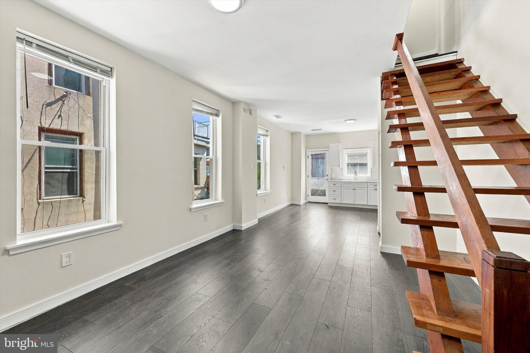 1716 MOUNT VERNON STREET UNIT 2/3R