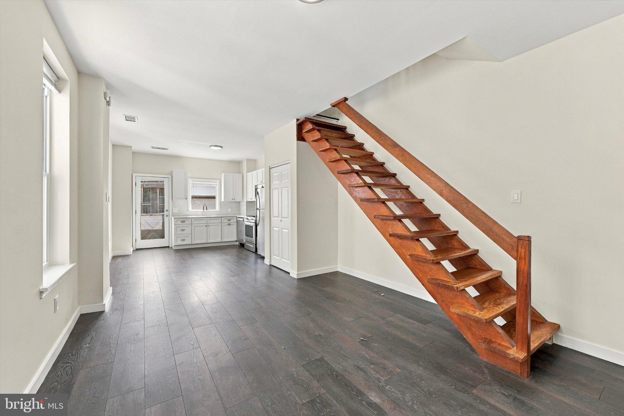 1716 MOUNT VERNON STREET UNIT 2/3R