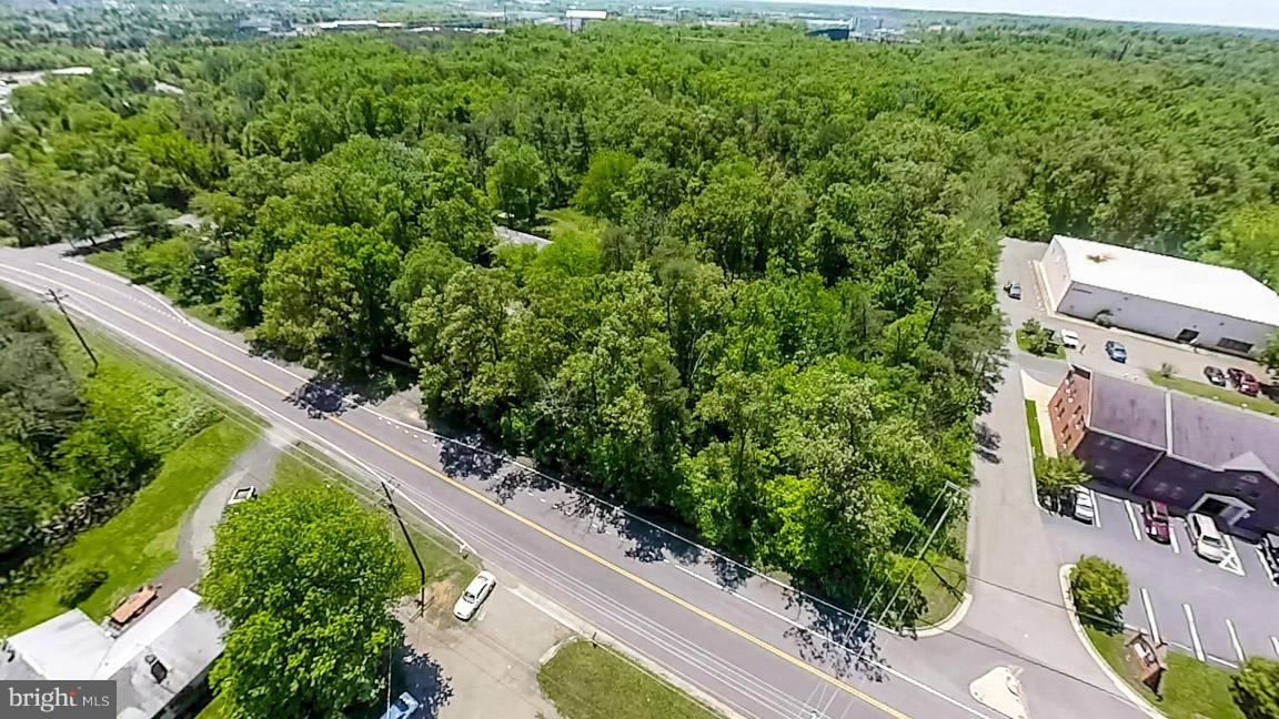 BATAAN VILLAGE - Land