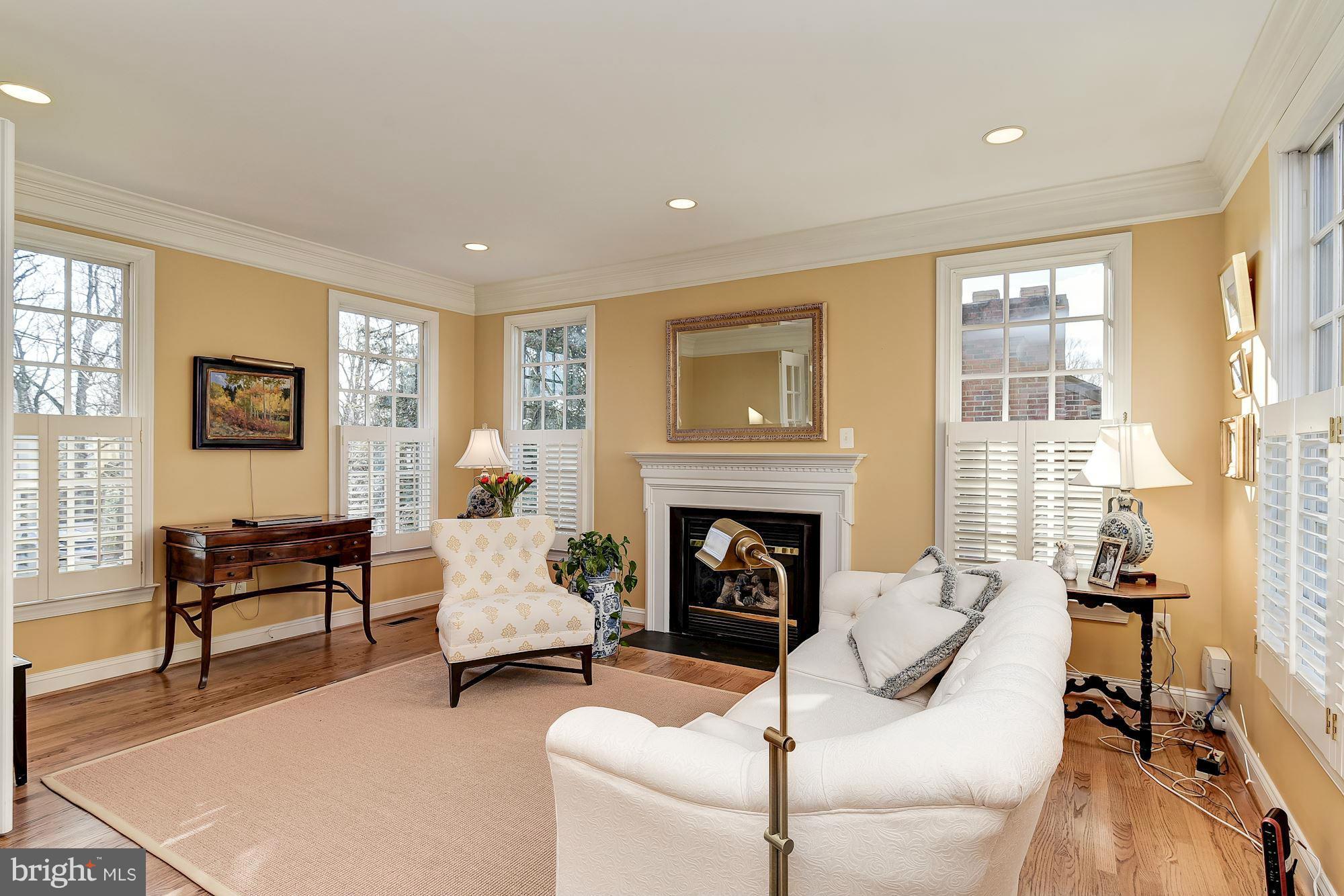 GLEN ECHO HEIGHTS - Residential