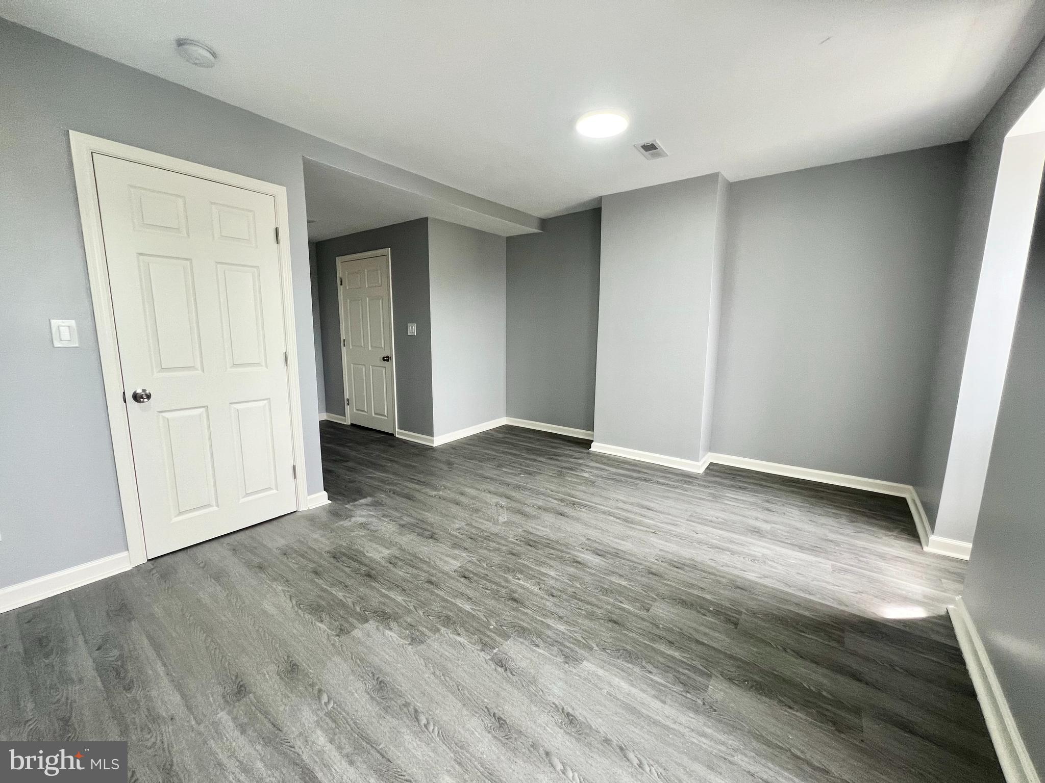 MANTUA - Residential Lease