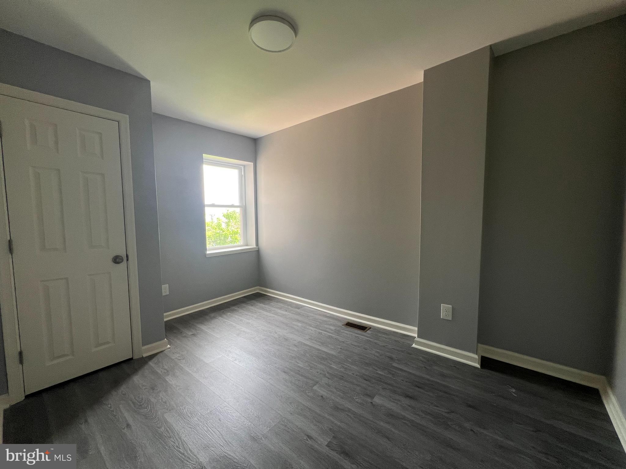 MANTUA - Residential Lease