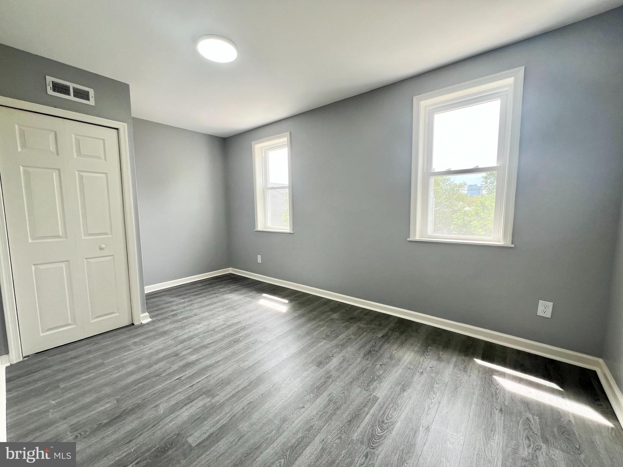 MANTUA - Residential Lease